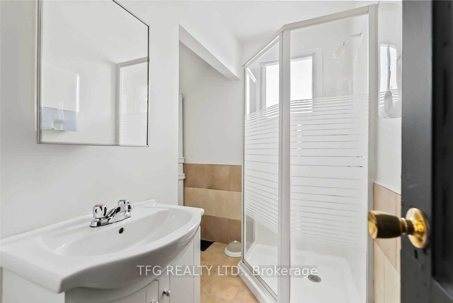 89 Bond Street Property Photo 11