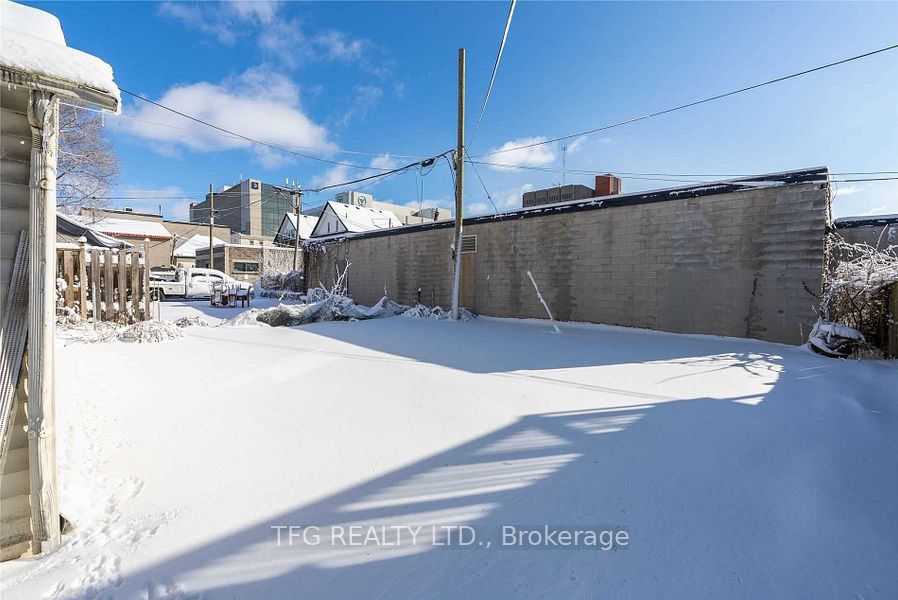 89 Bond Street Property Photo 12