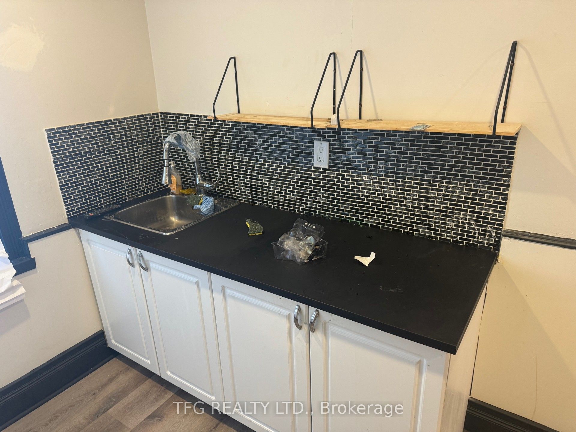 89 Bond Street Property Photo 15