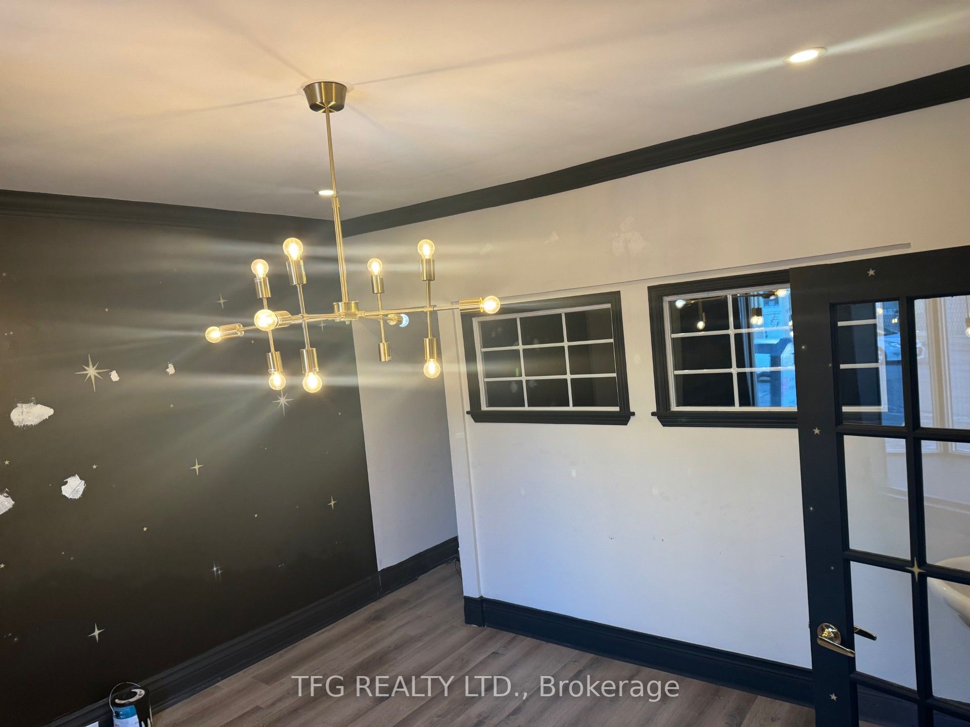 89 Bond Street Property Photo 25
