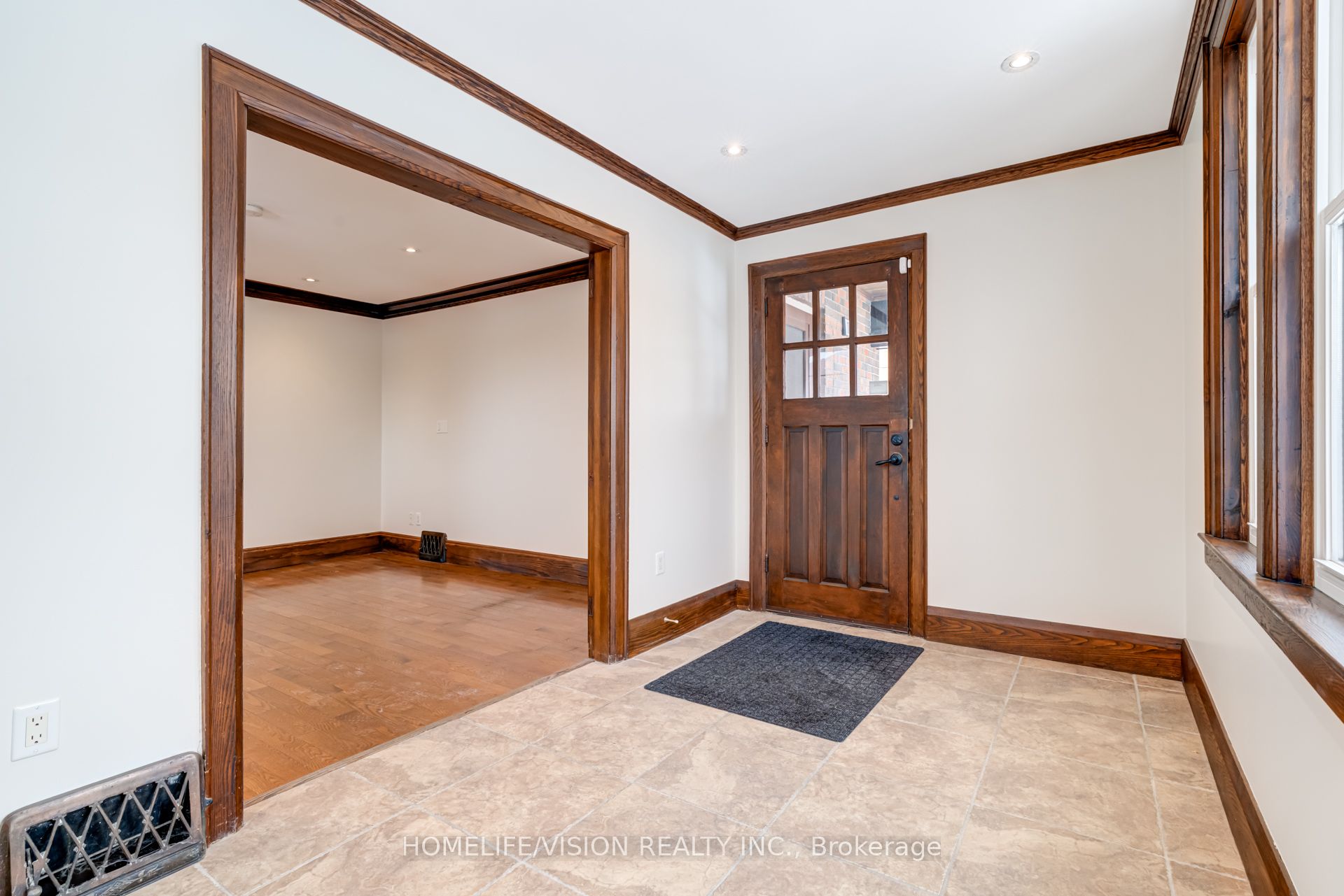 123 Mary Street Property Photo 3