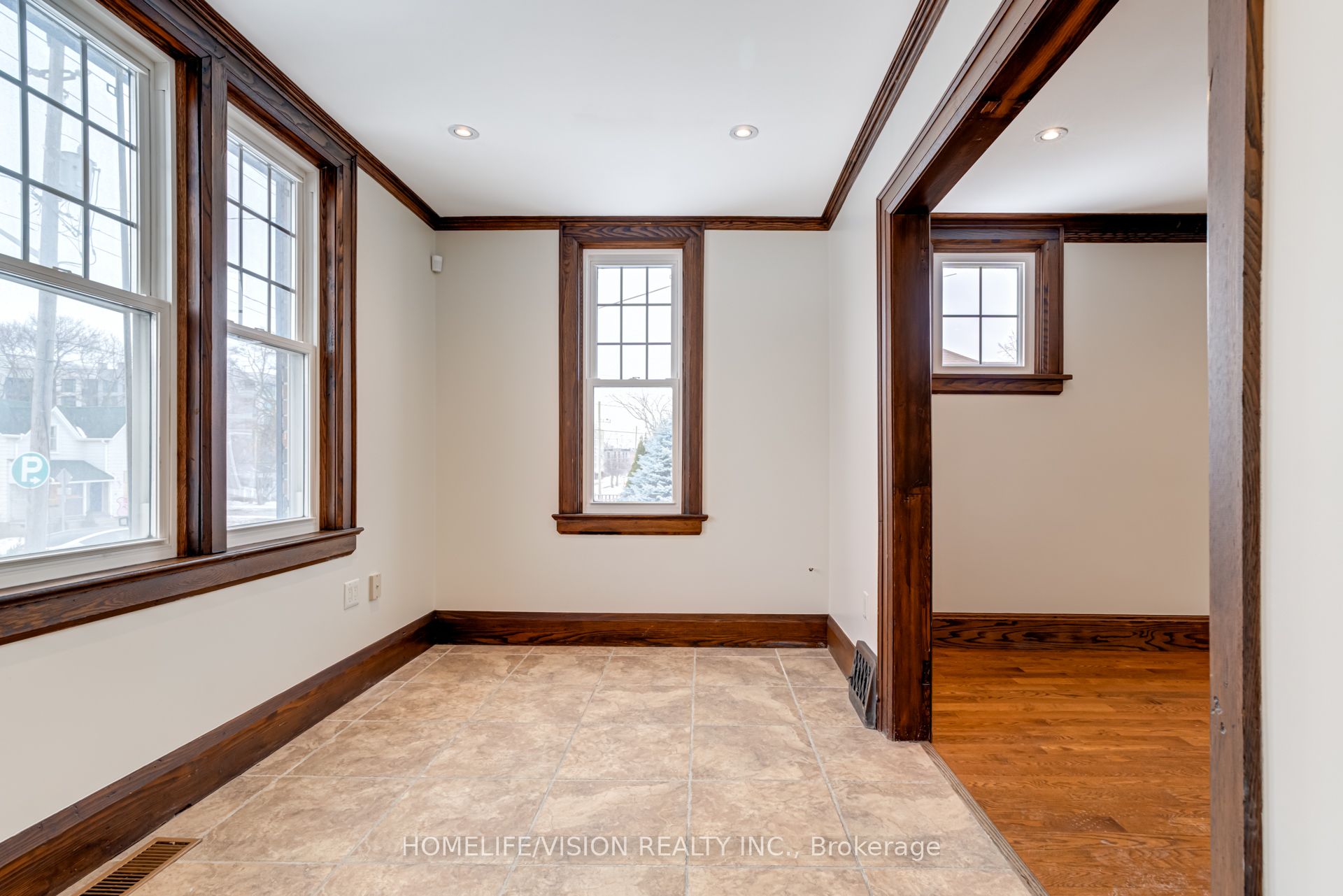 123 Mary Street Property Photo 4