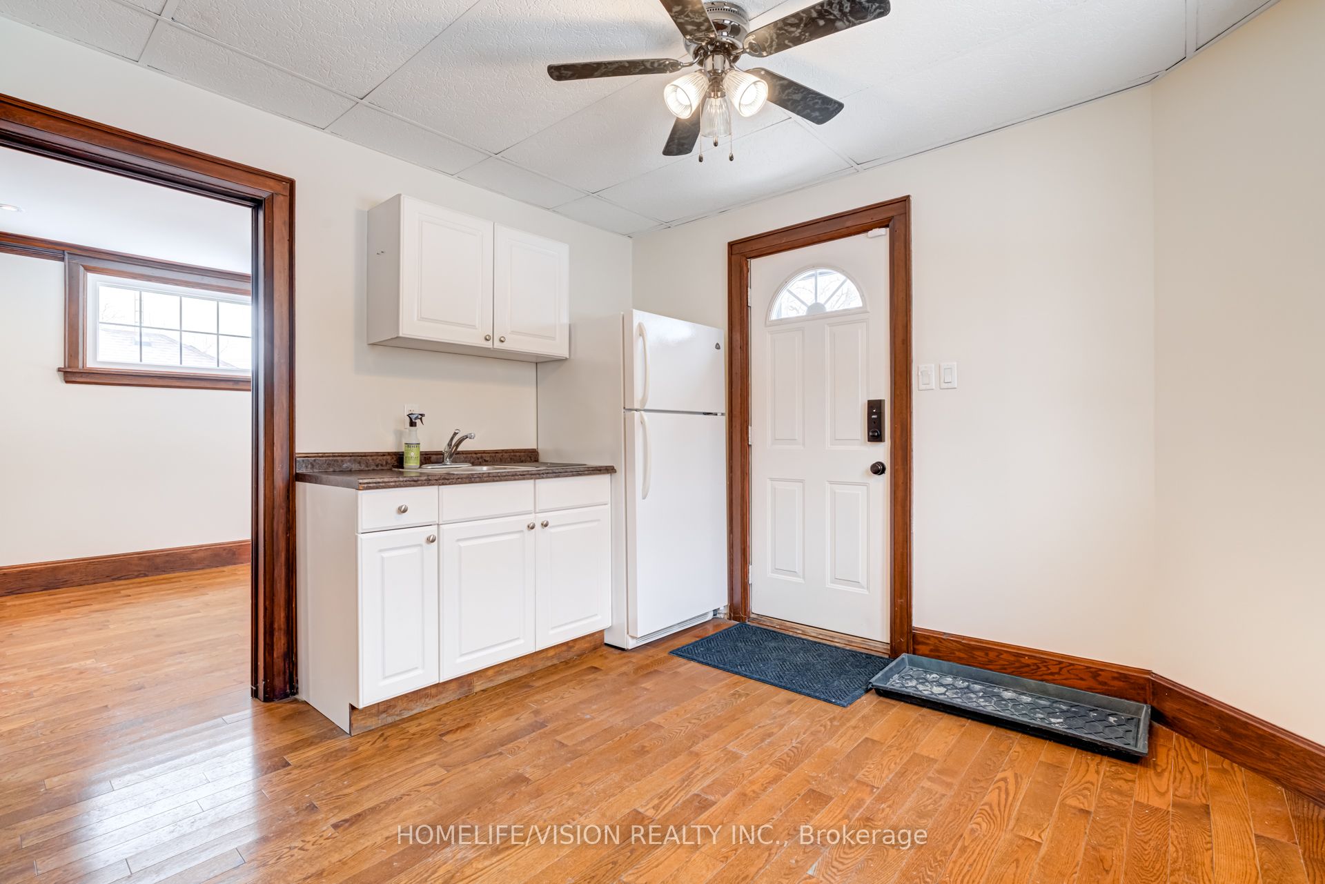 123 Mary Street Property Photo 16