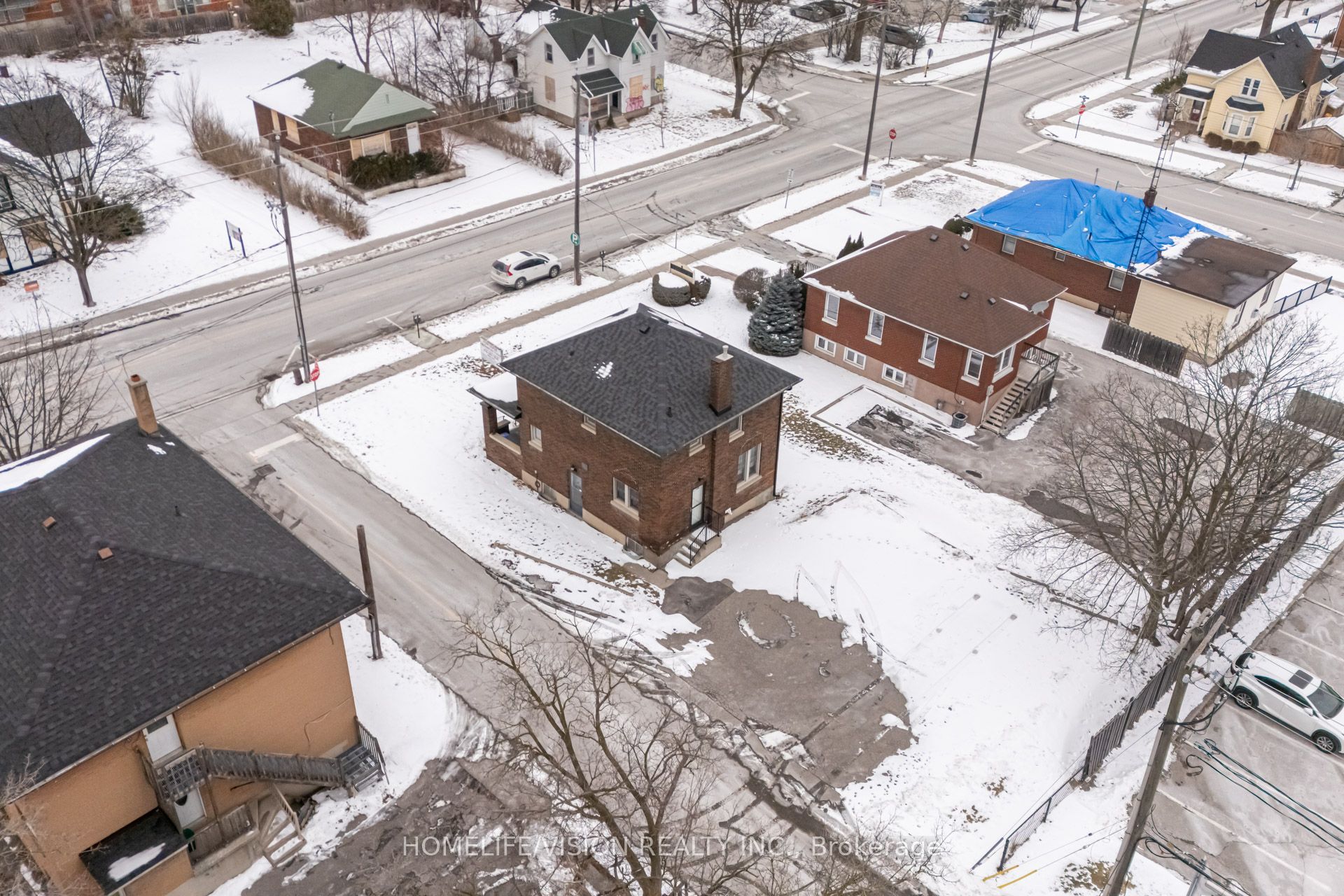 123 Mary Street Property Photo 40
