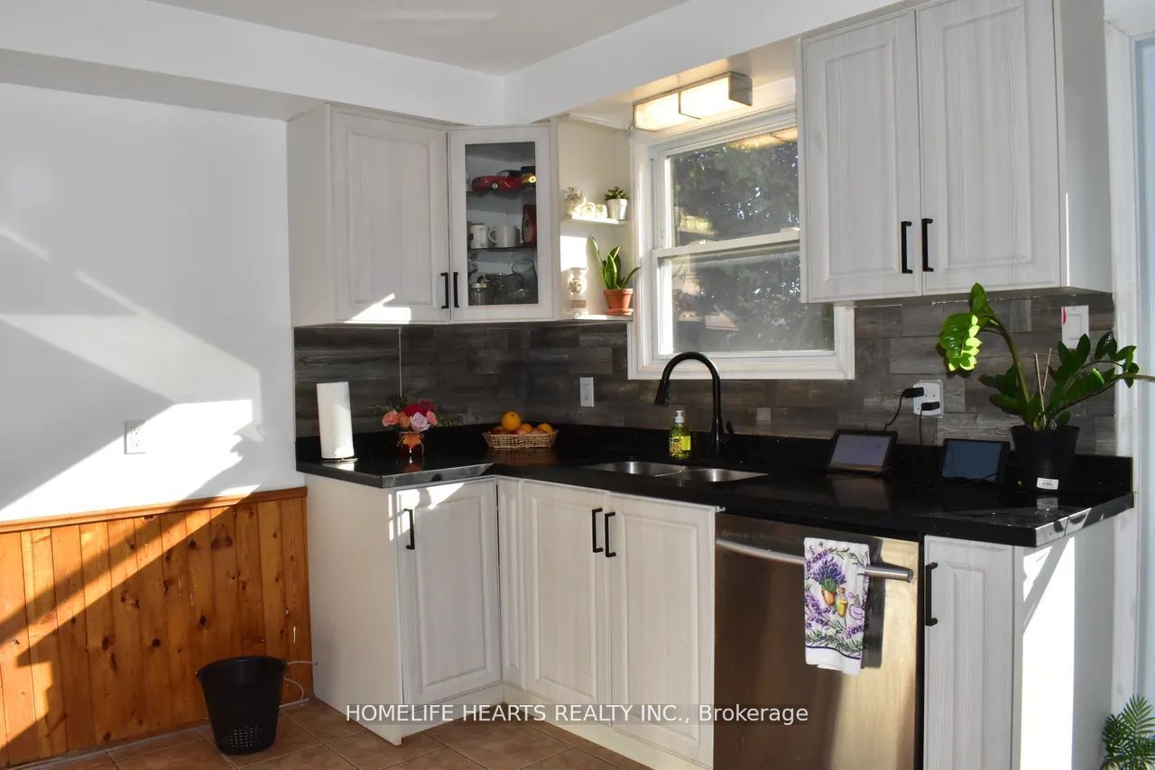 1456 Valley Drive Property Photo 8