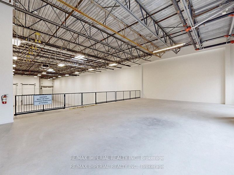 #9 - 2450 Morningside Avenue Property Photo 4