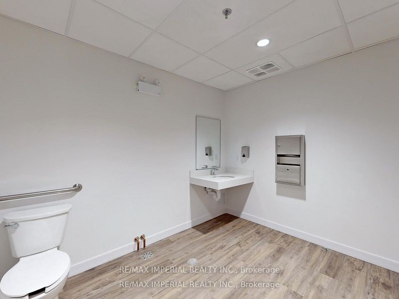 #9 - 2450 Morningside Avenue Property Photo 9