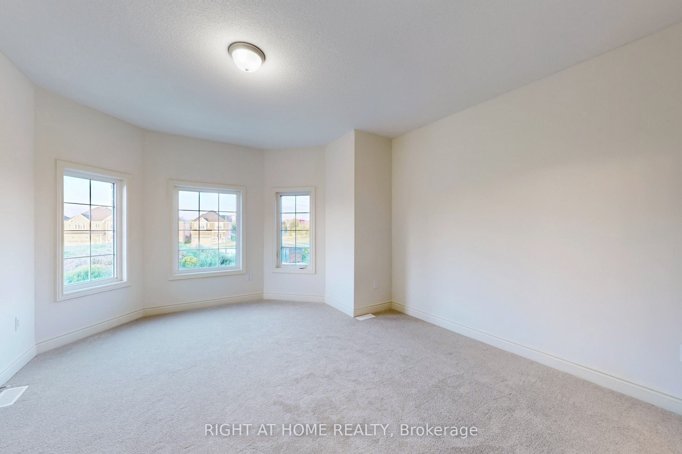 27 Creedon Crescent Property Photo 19