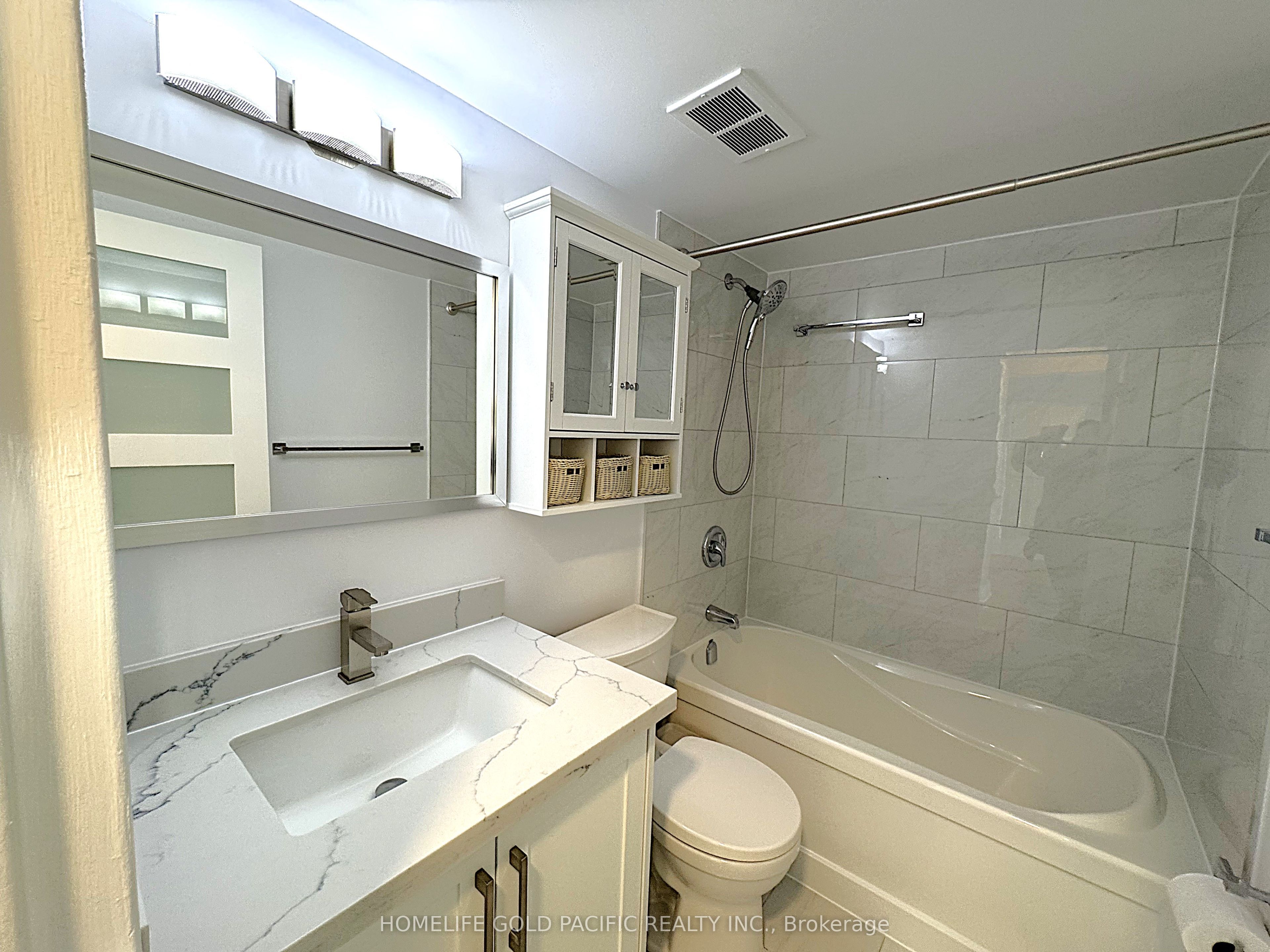 1 Massey Square 1214 Property Photo 17