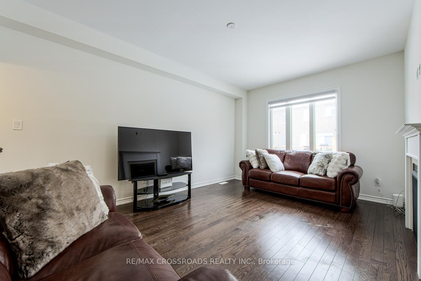 2 Hough Lane Property Photo 11