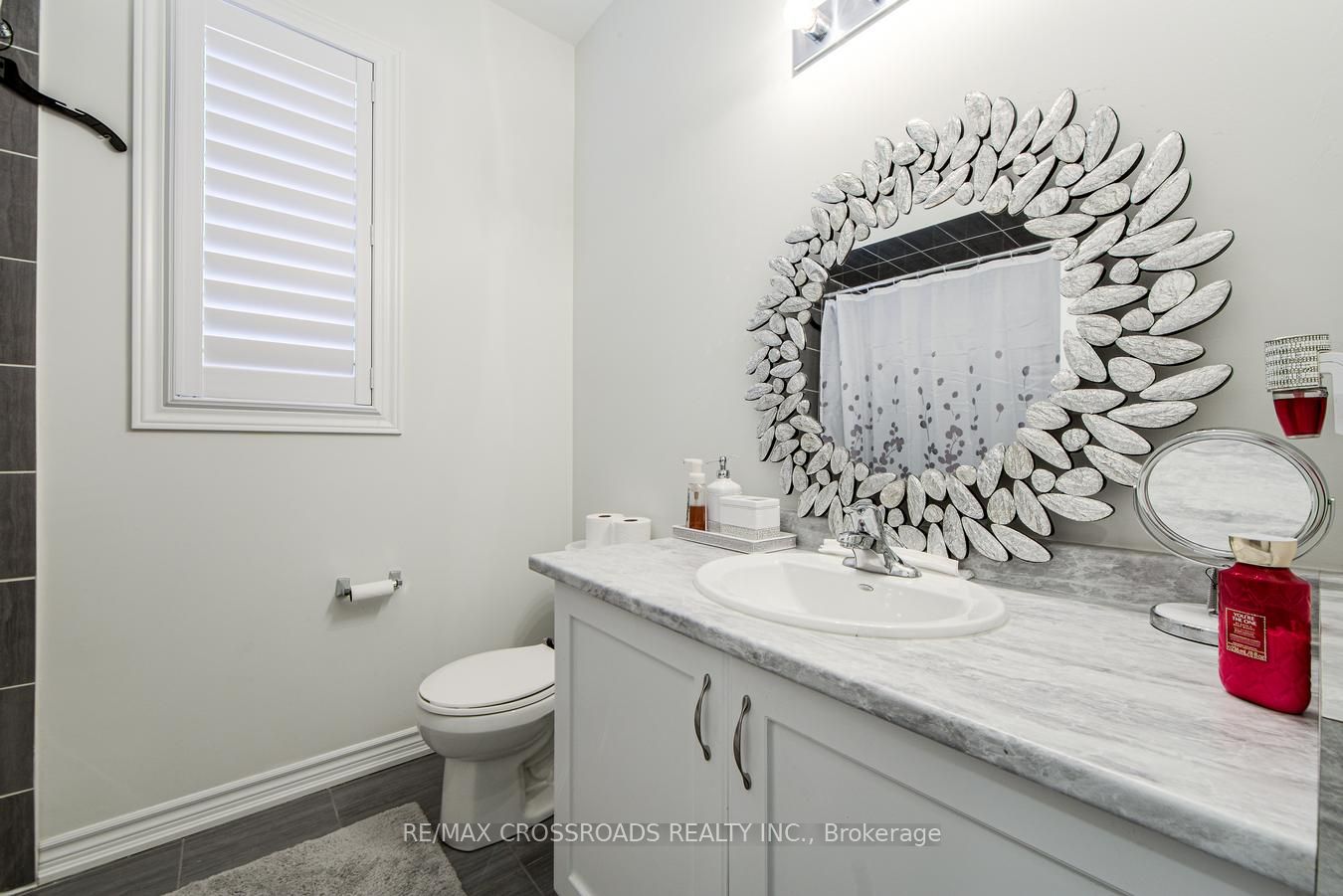 2 Hough Lane Property Photo 34