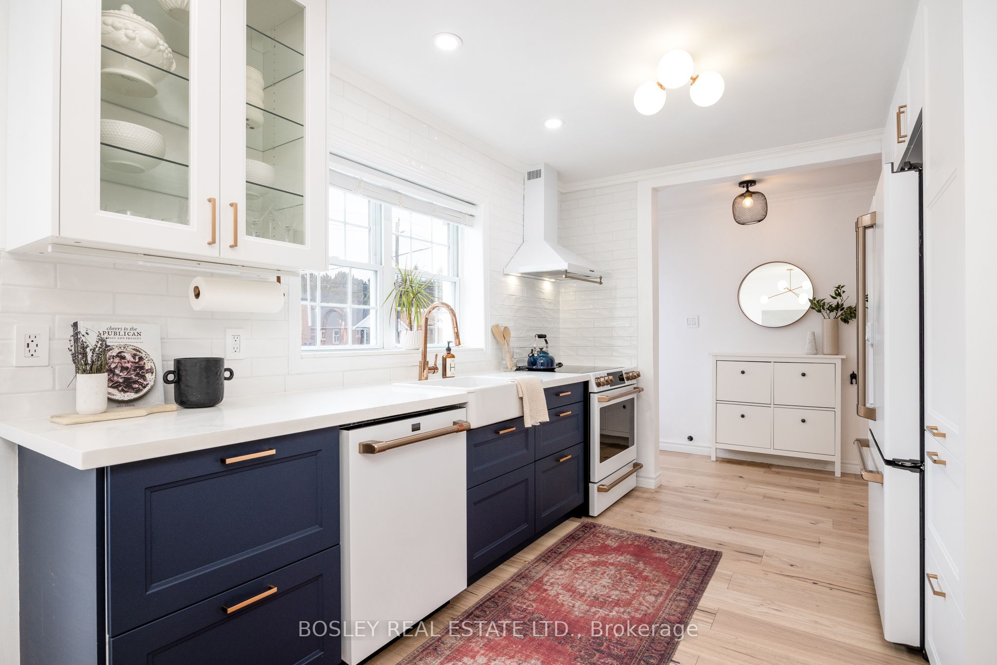 106 Foxridge Drive Property Photo 1