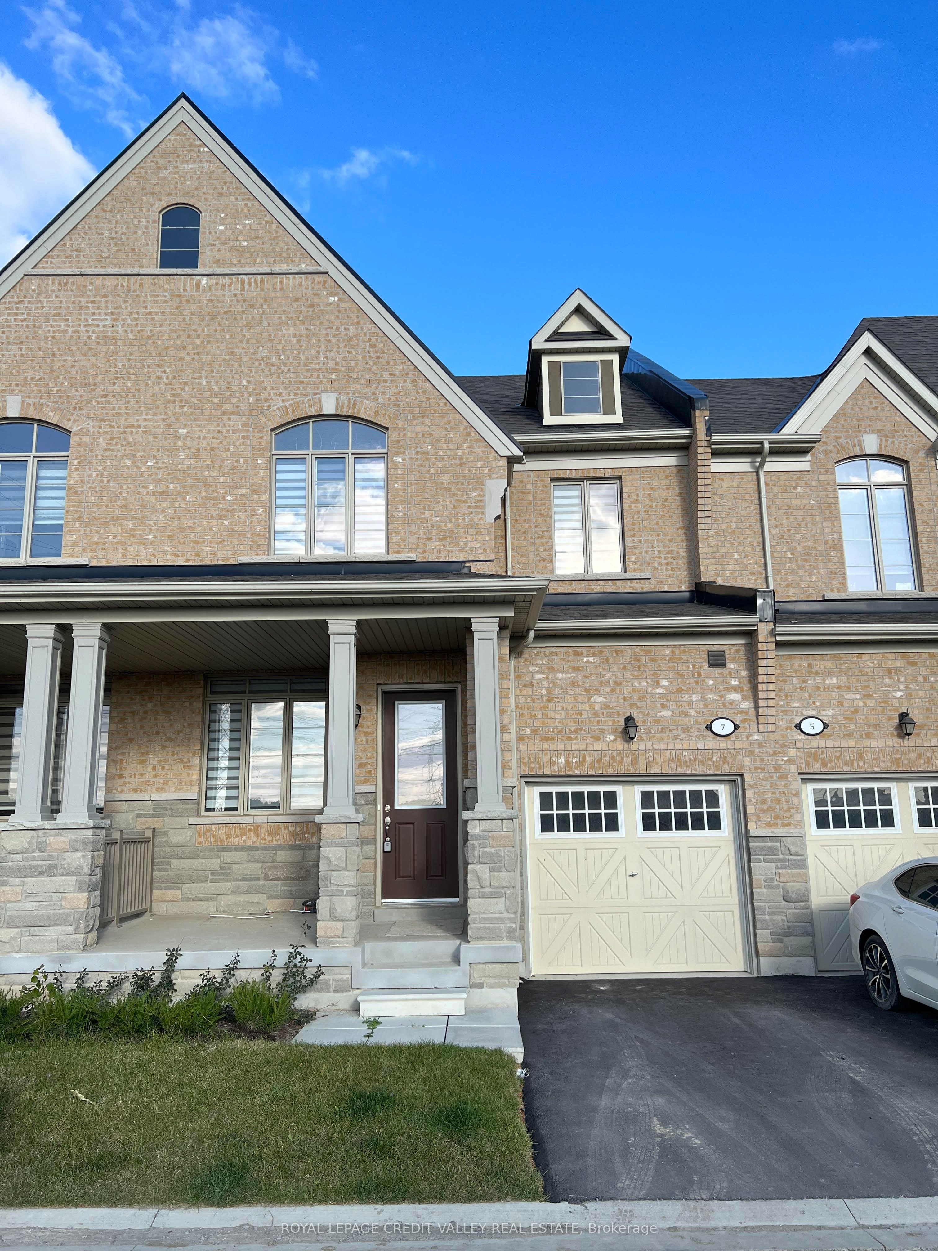 7 Cachia Lane Property Photo 1