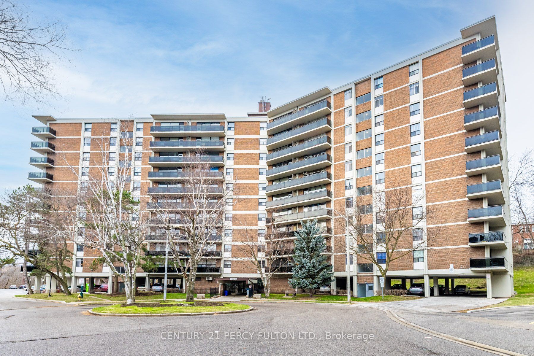 #409 - 2 Park Vista Drive Property Photo 1