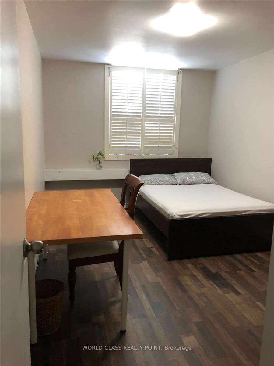 3420 Eglinton Avenue E 807 Property Photo 8