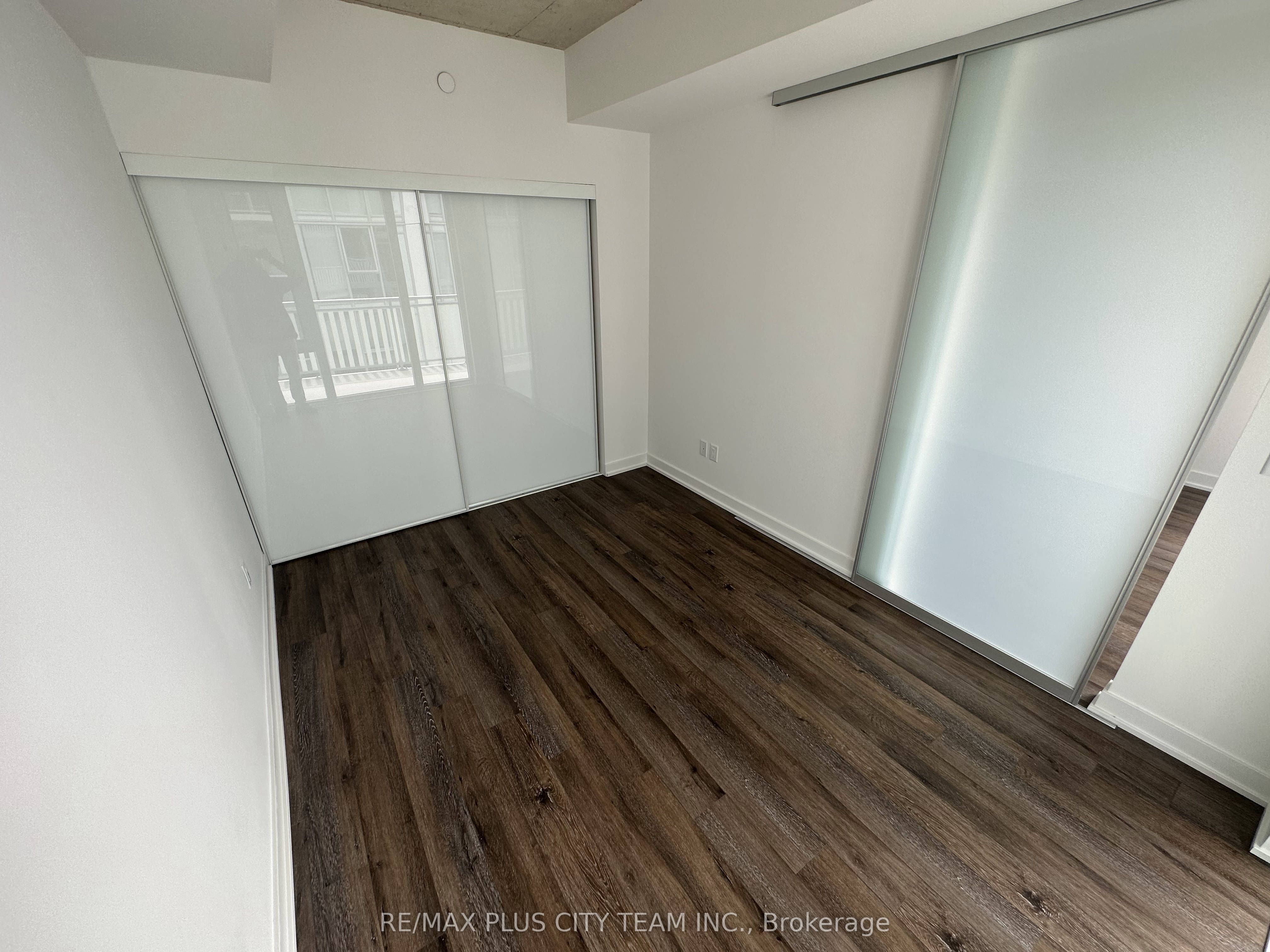 #811 - 45 Baseball Place Property Photo 8