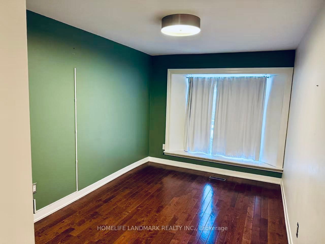 40 Dundalk Drive 49 Property Photo 6