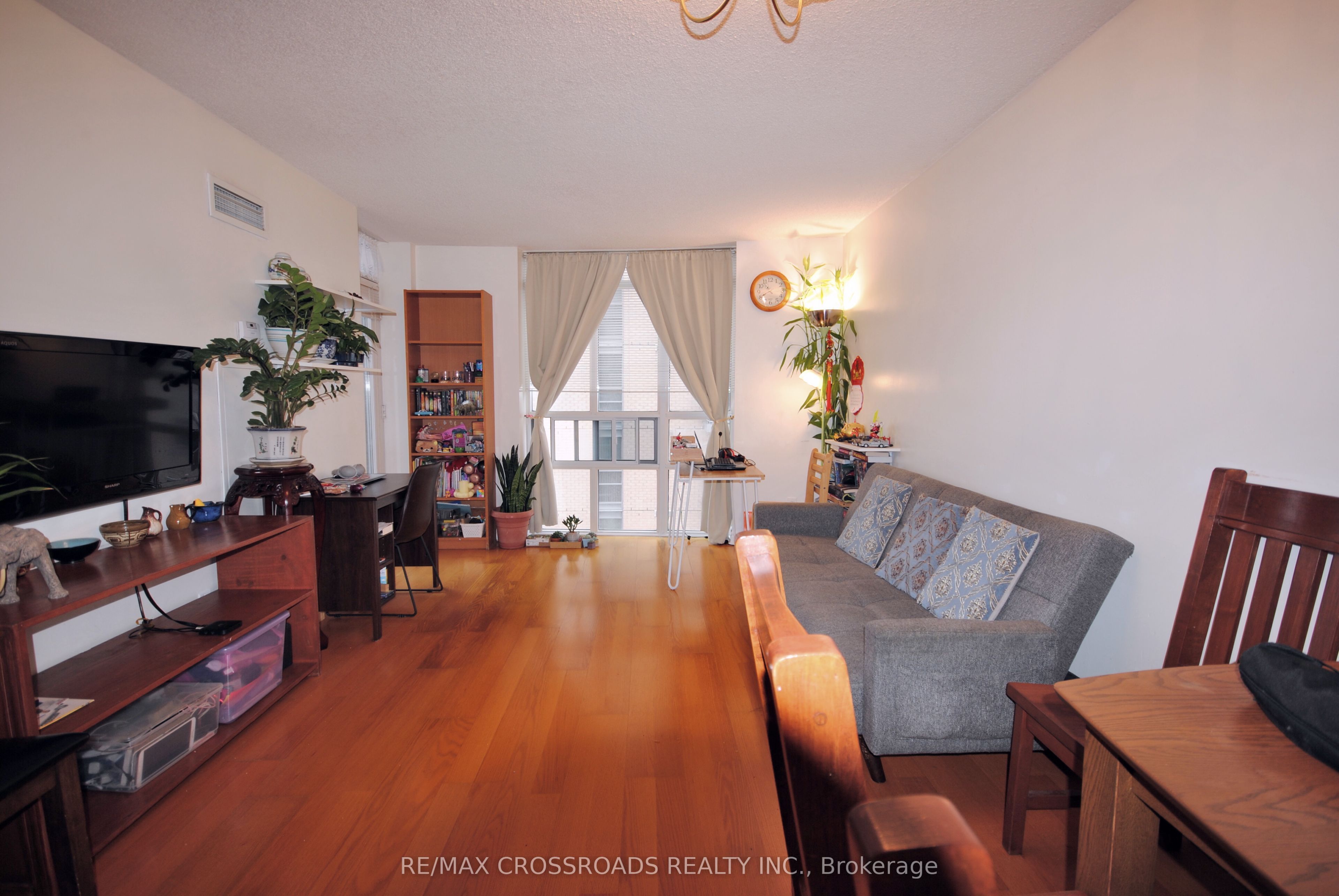 8 Mondeo Drive 906 Property Photo 7