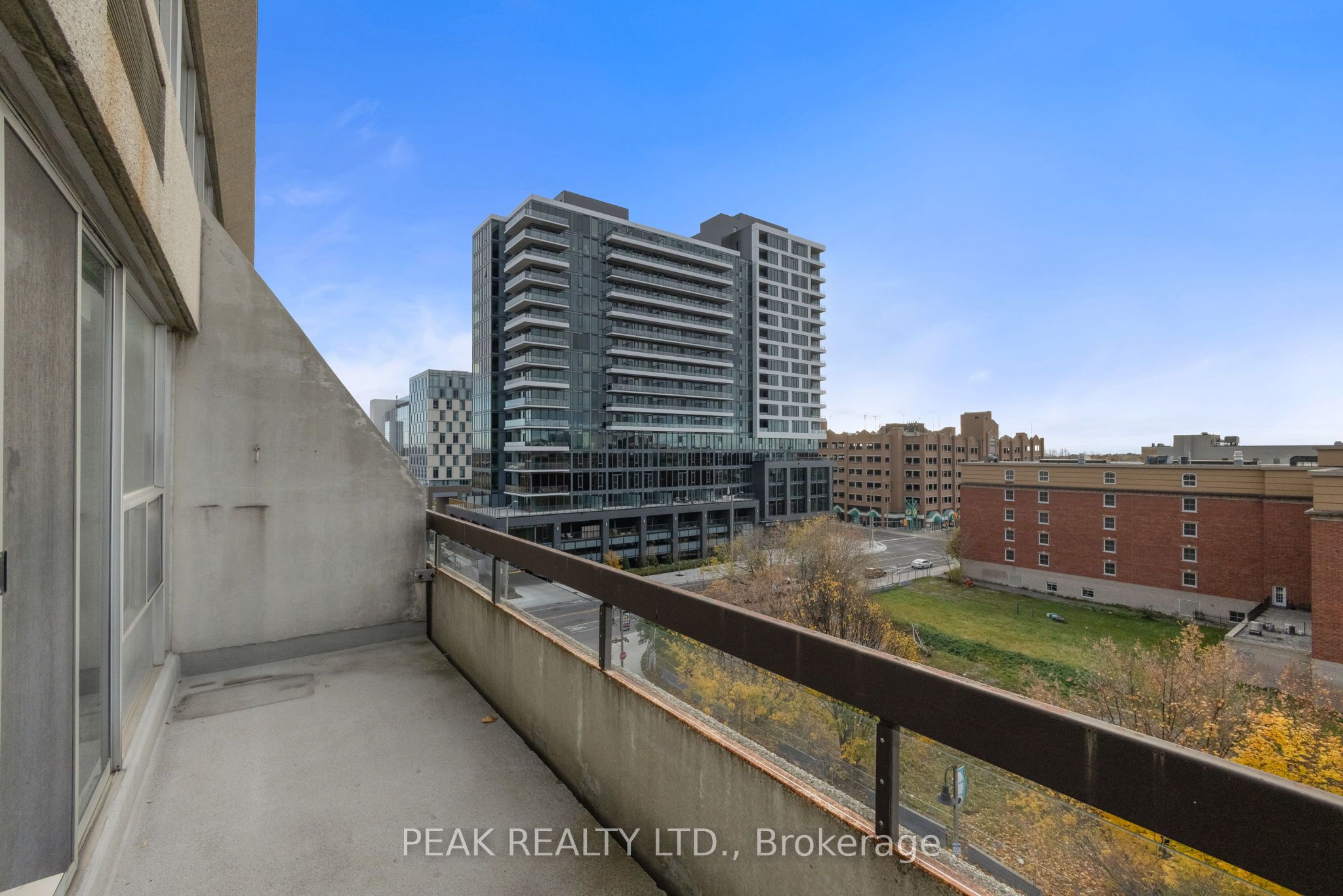 #629 - 50 Richmond Street Property Photo 9