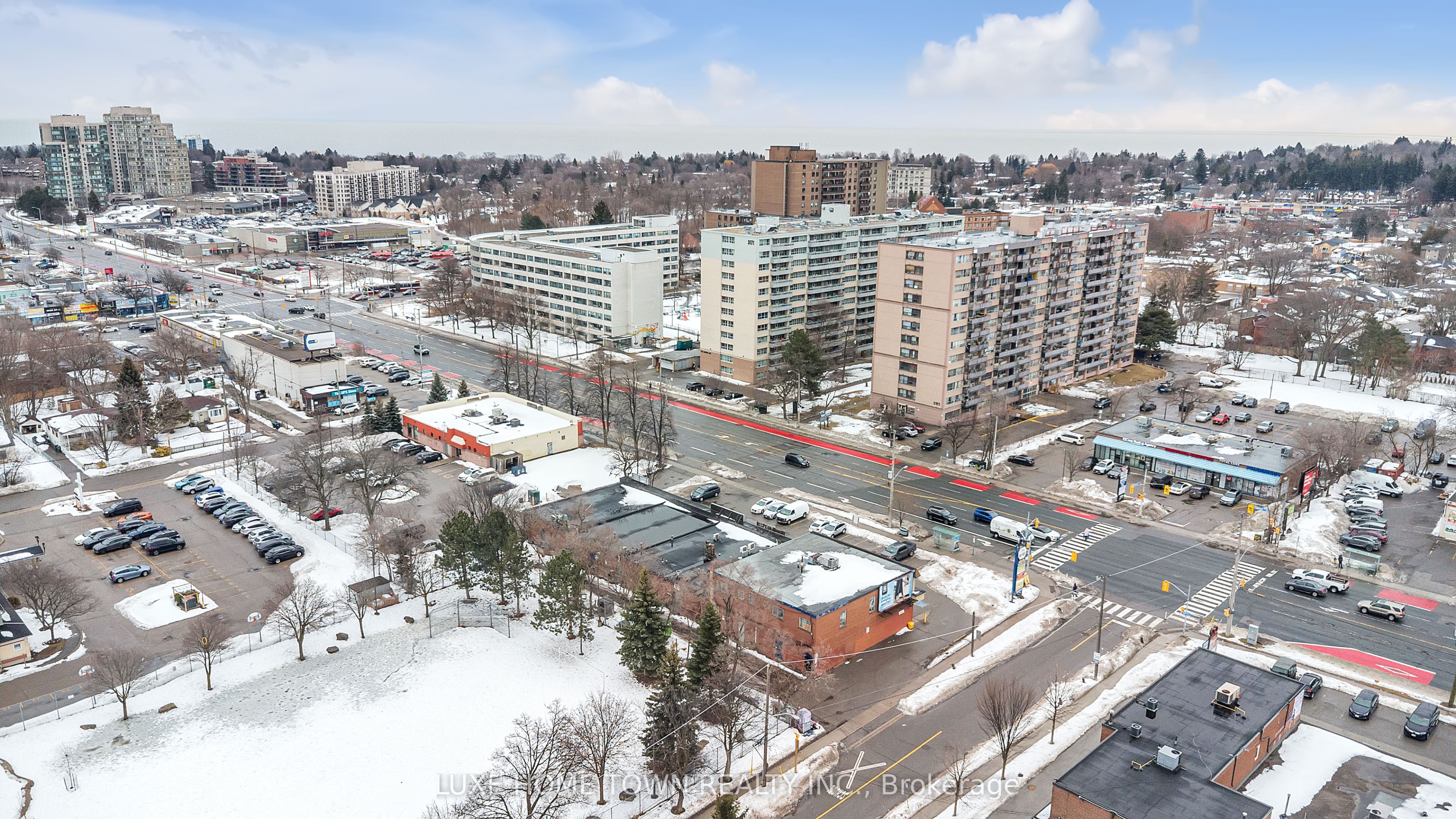 #8 - 3160 Eglington Avenue Property Photo 39