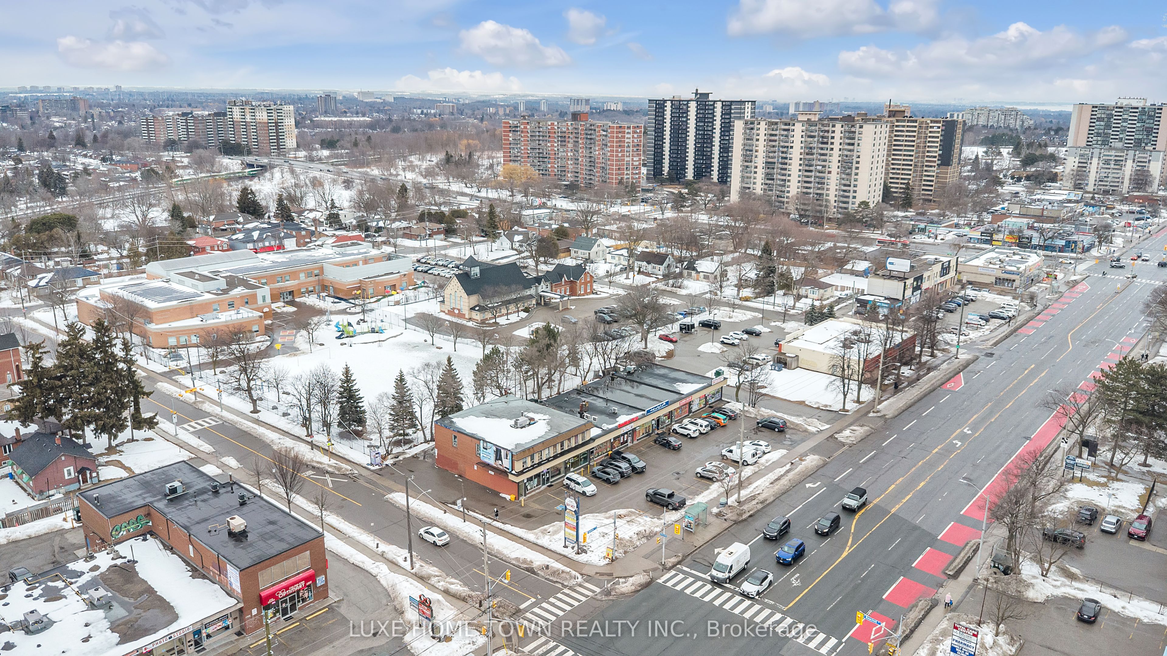 #8 - 3160 Eglington Avenue Property Photo 44