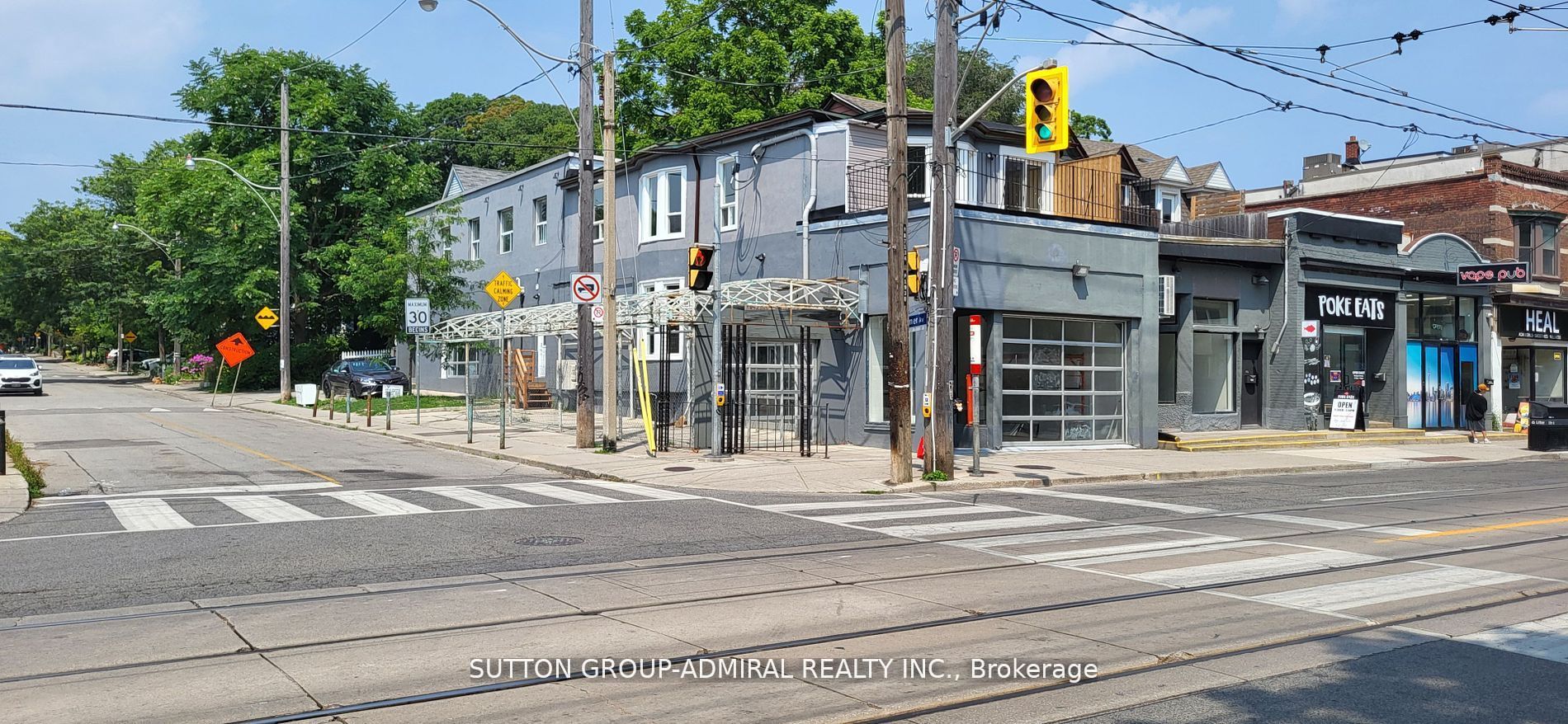 1930 Queen Street E Property Photo 22
