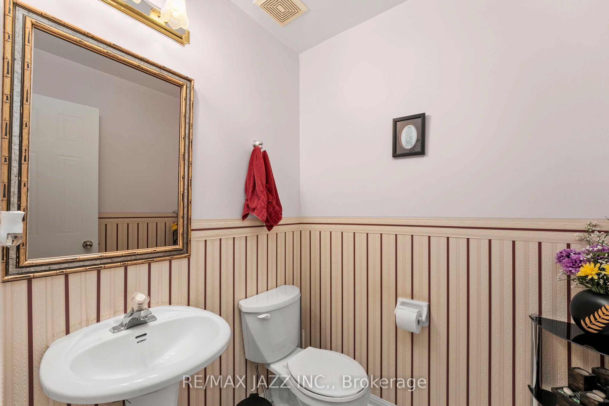 12 Bayside Gate Property Photo 6
