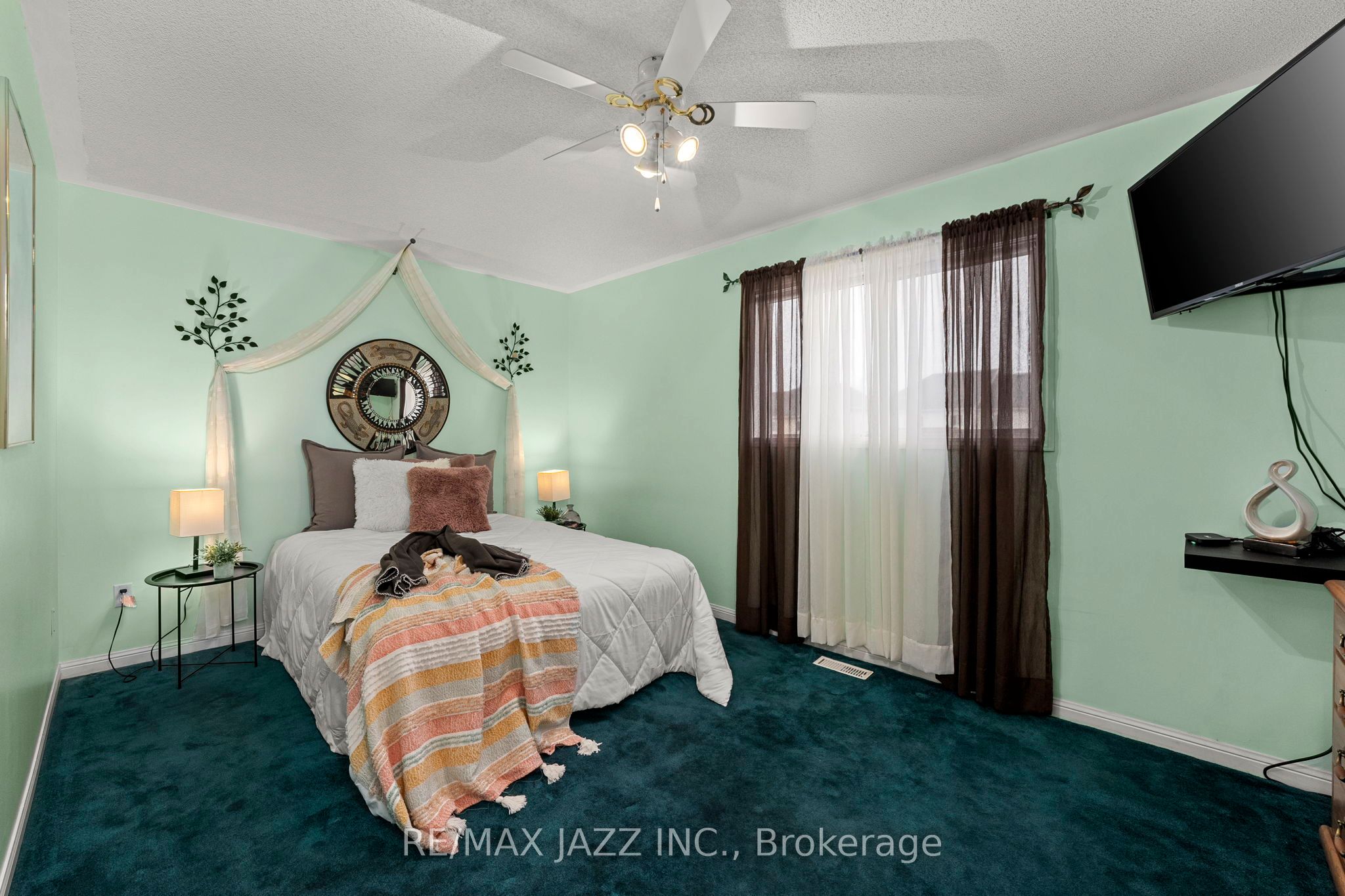 12 Bayside Gate Property Photo 17