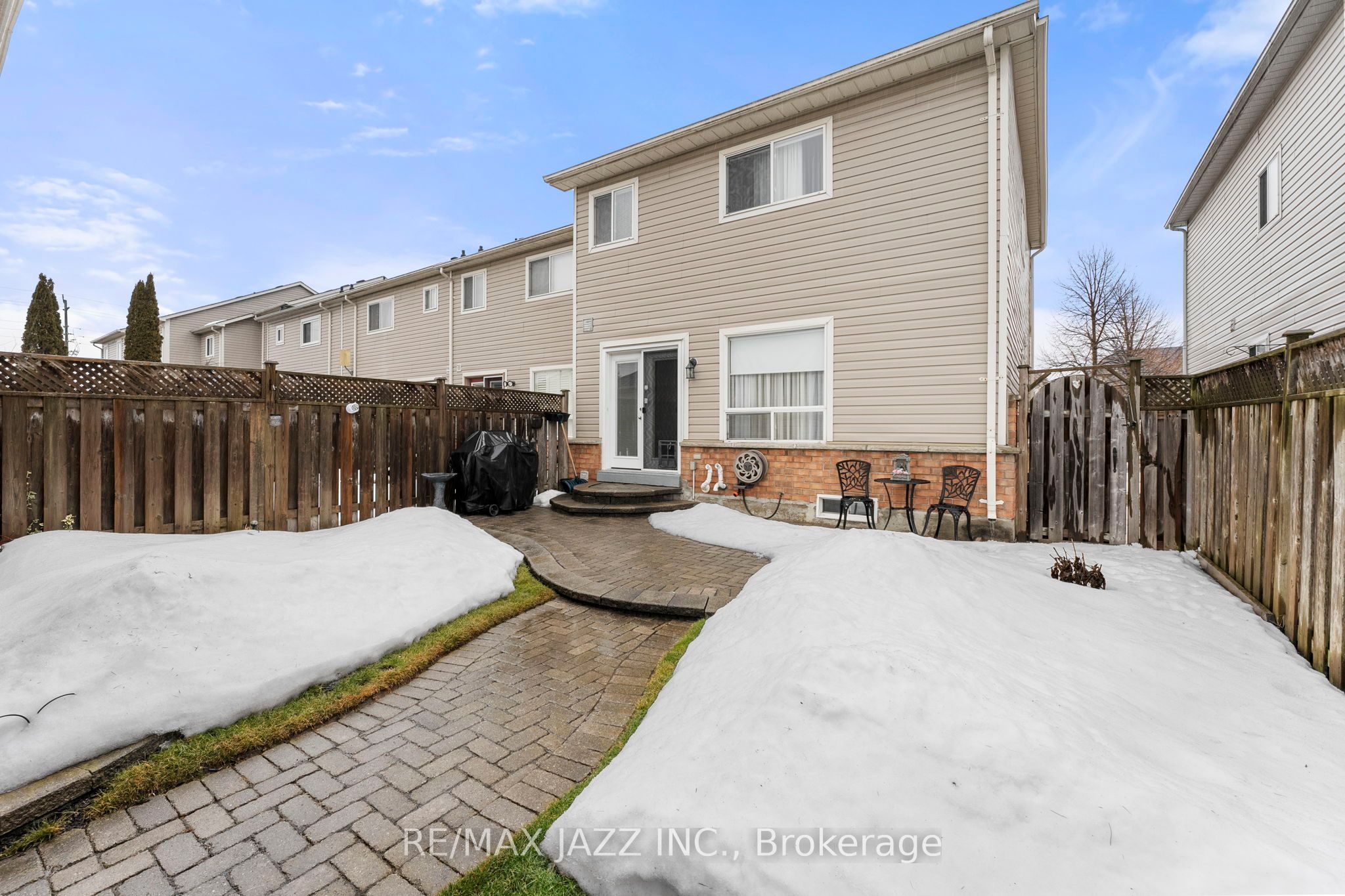 12 Bayside Gate Property Photo 35