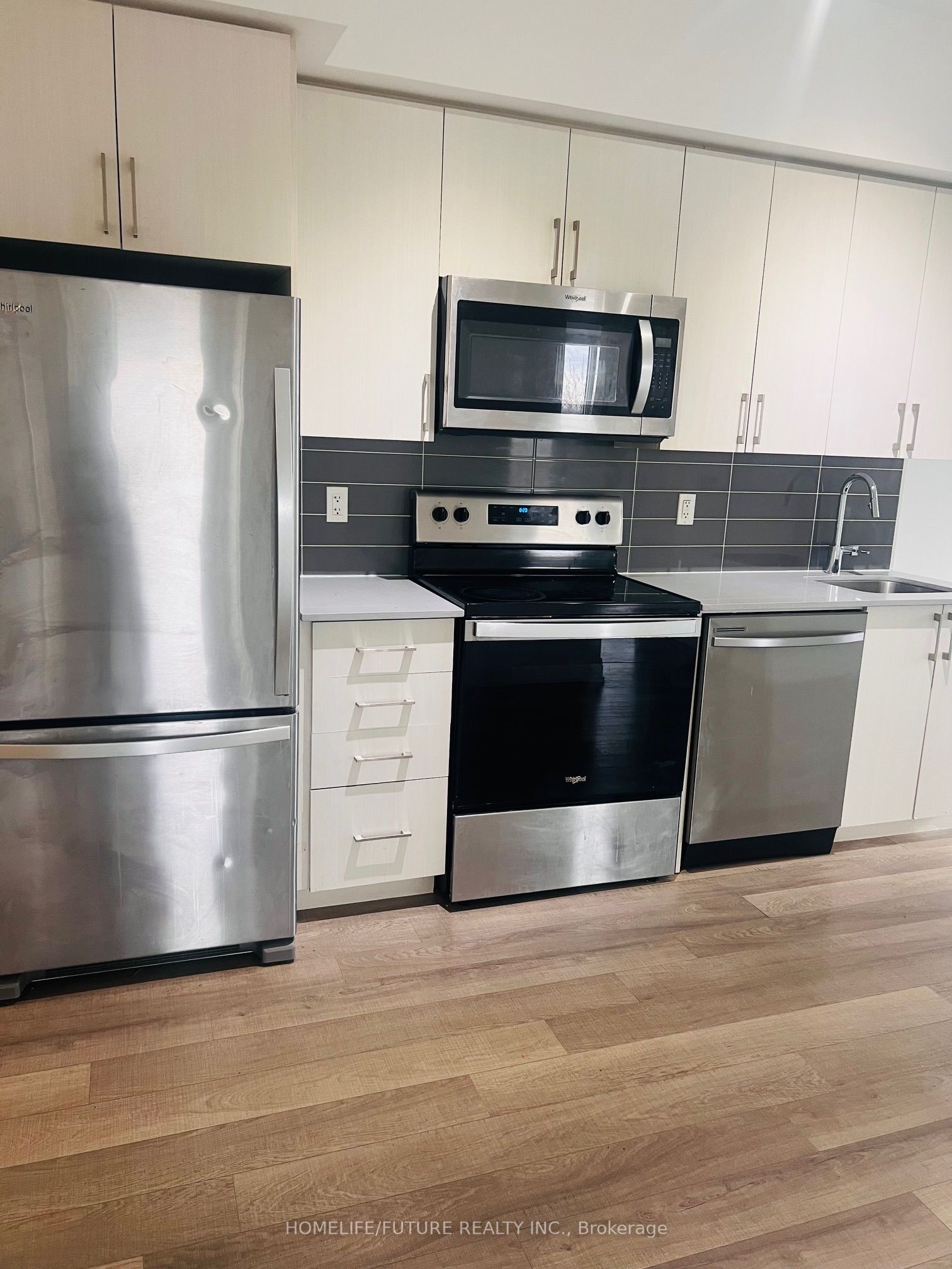 #620 - 3121 Sheppard Avenue Property Photo 2