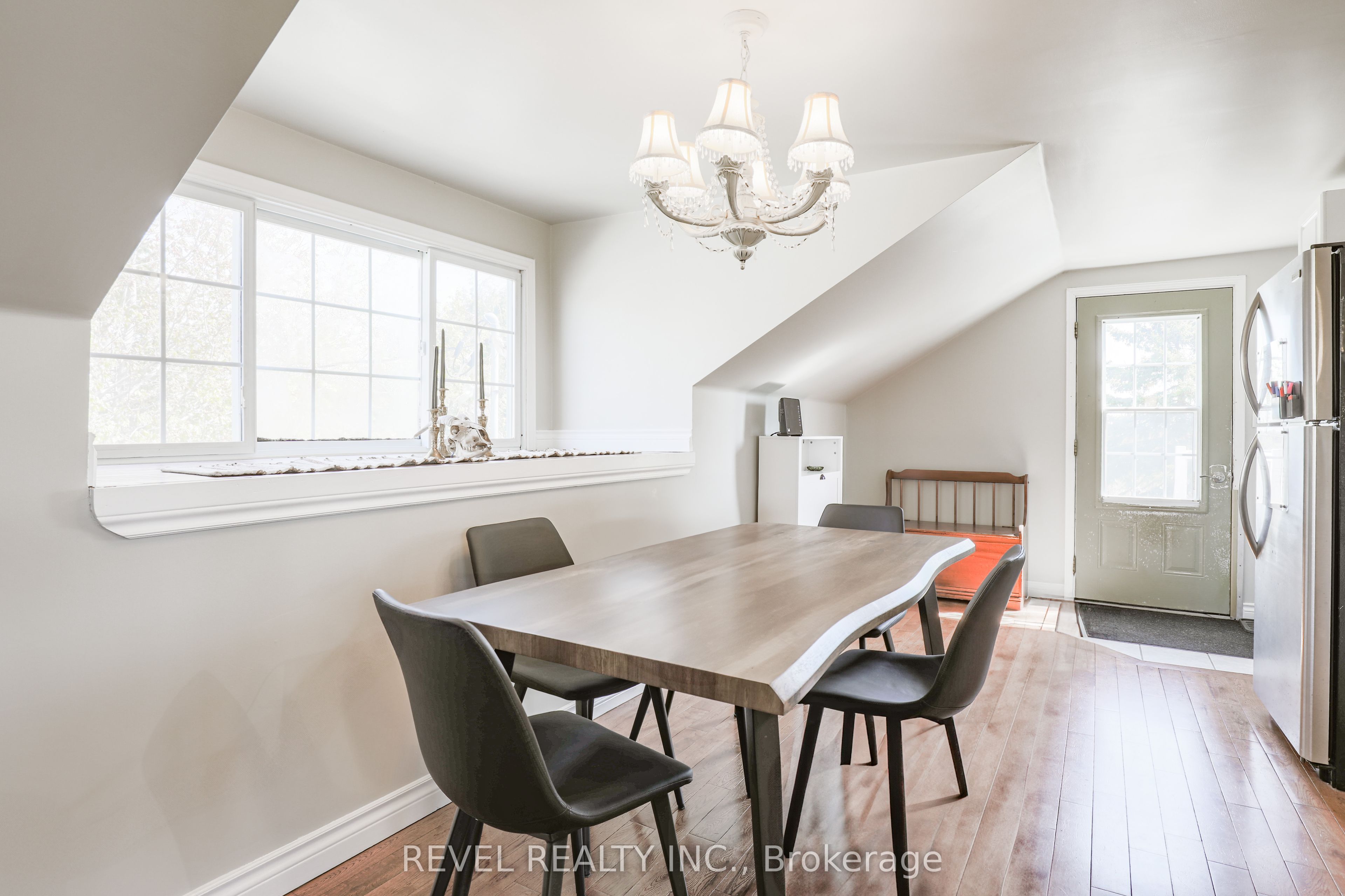 16121 Island Rd Property Photo 14
