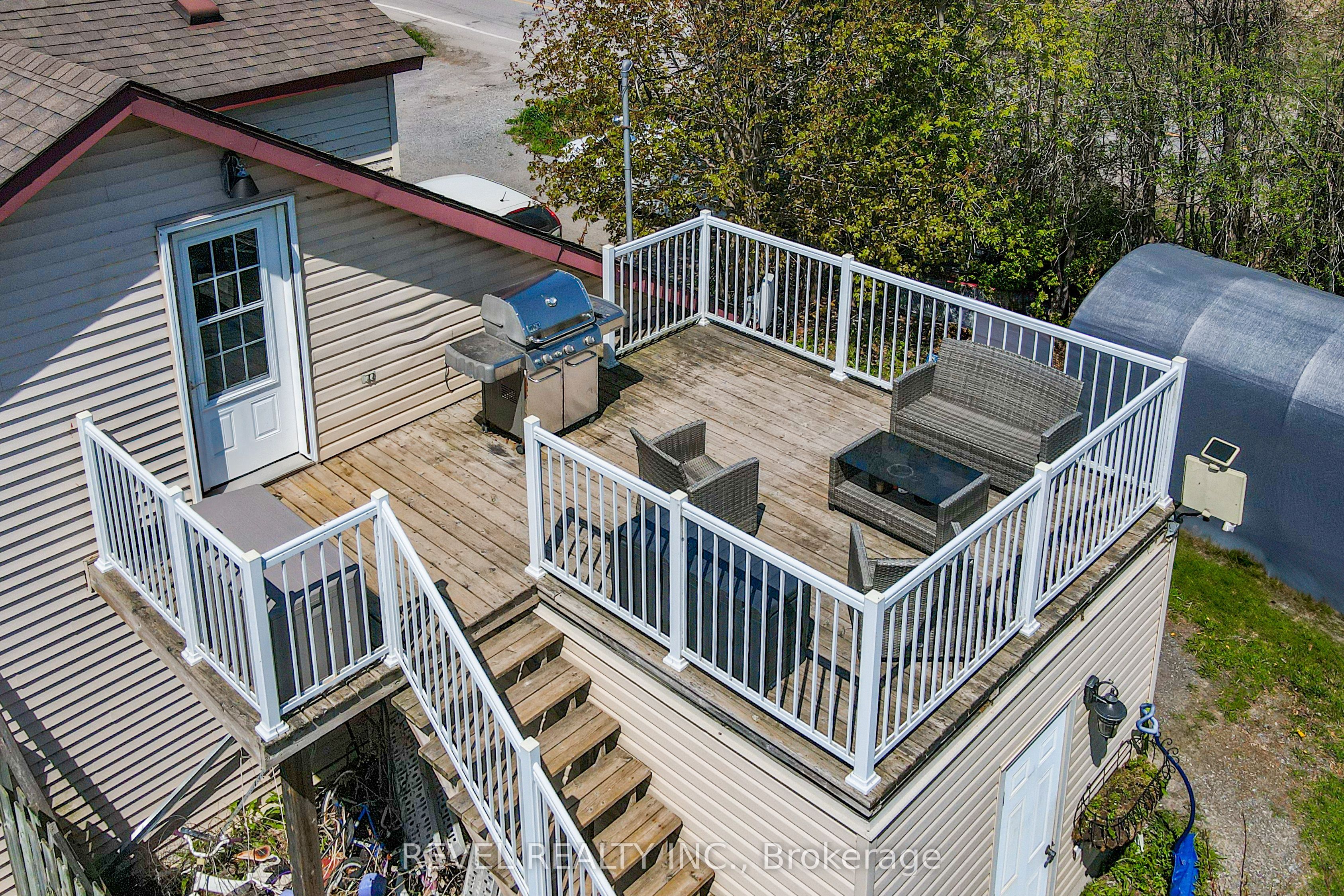 16121 Island Rd Property Photo 23