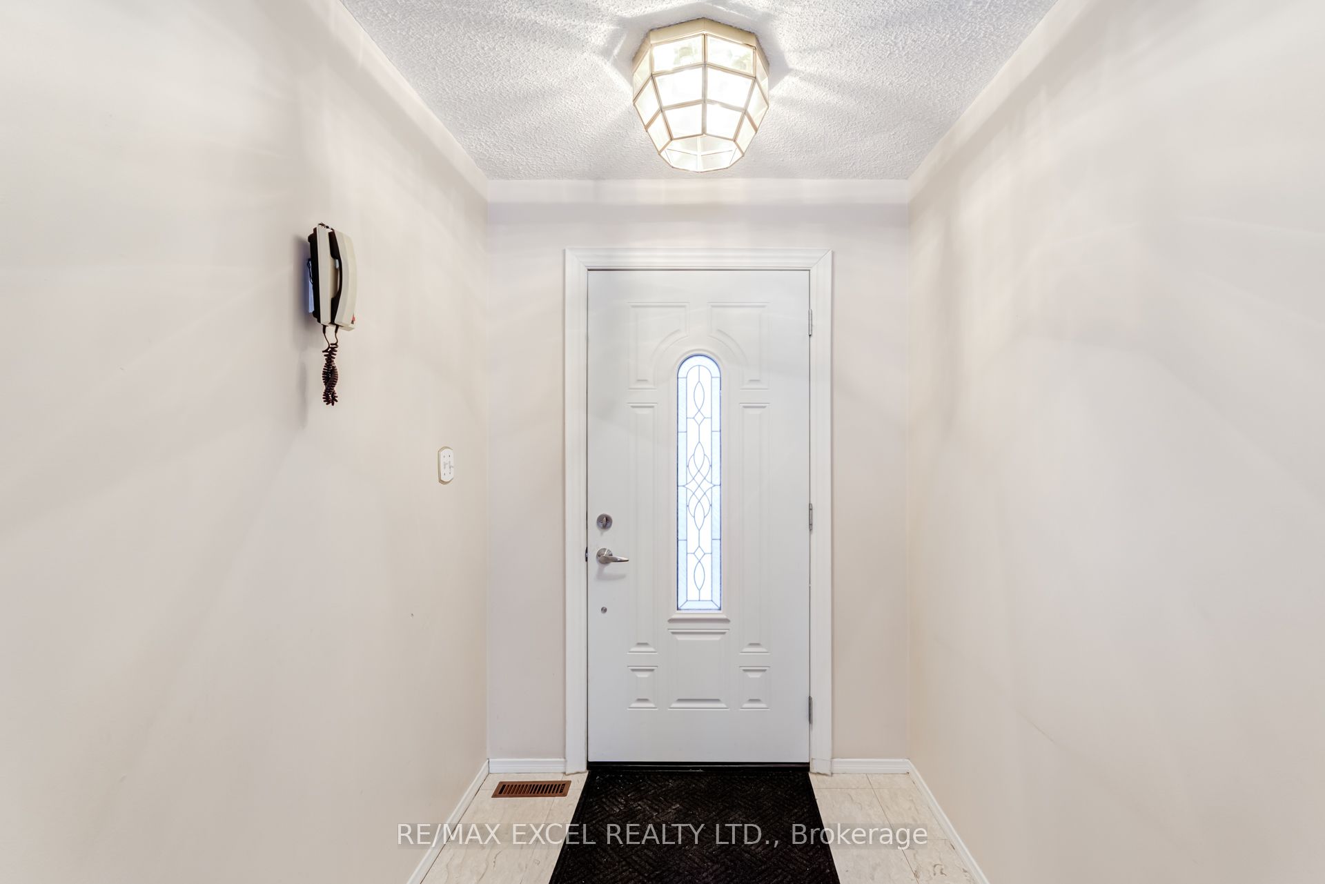 198 Frank Rivers Drive Property Photo 3