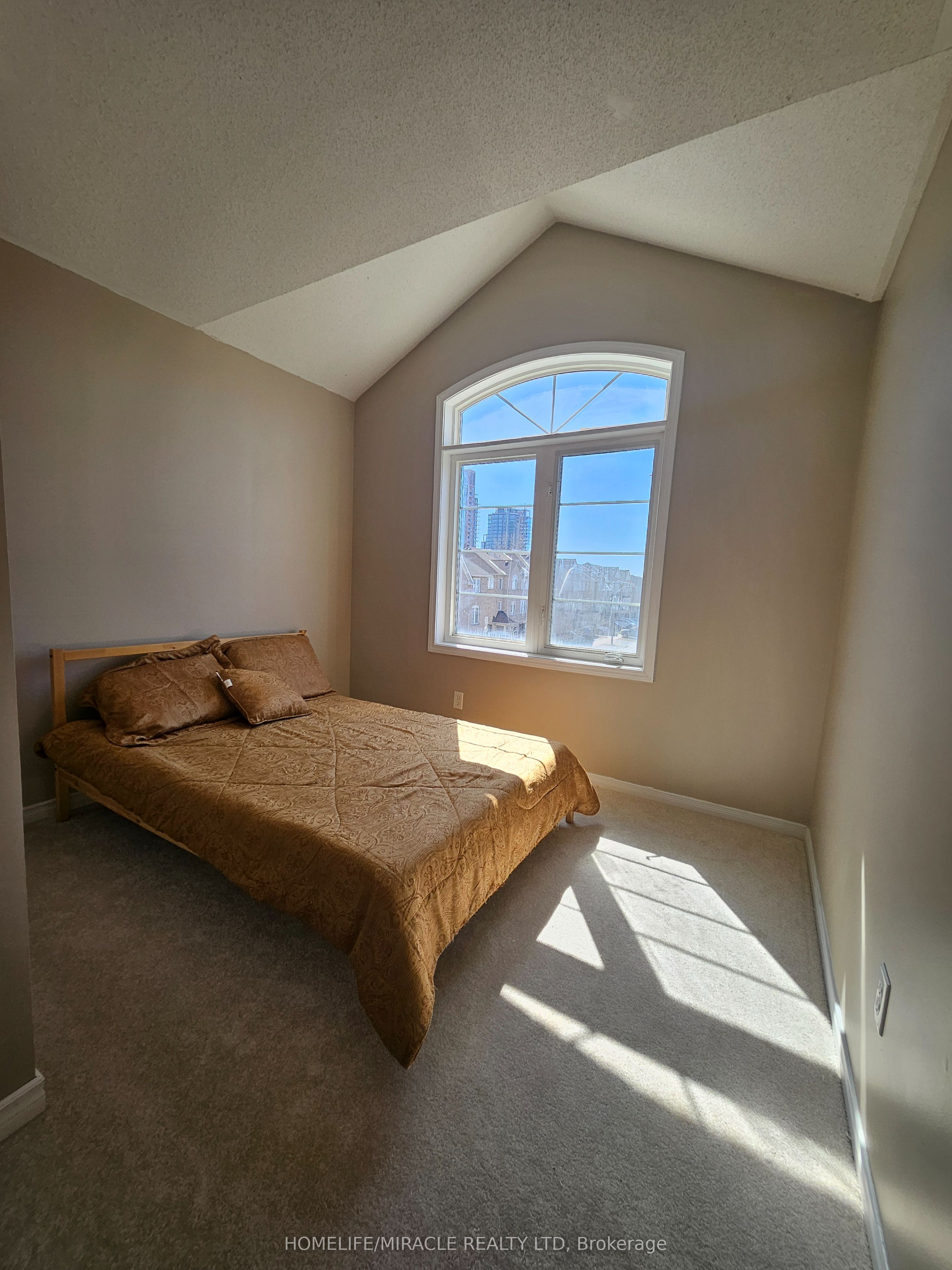 36 Stonewood Street Property Photo 18