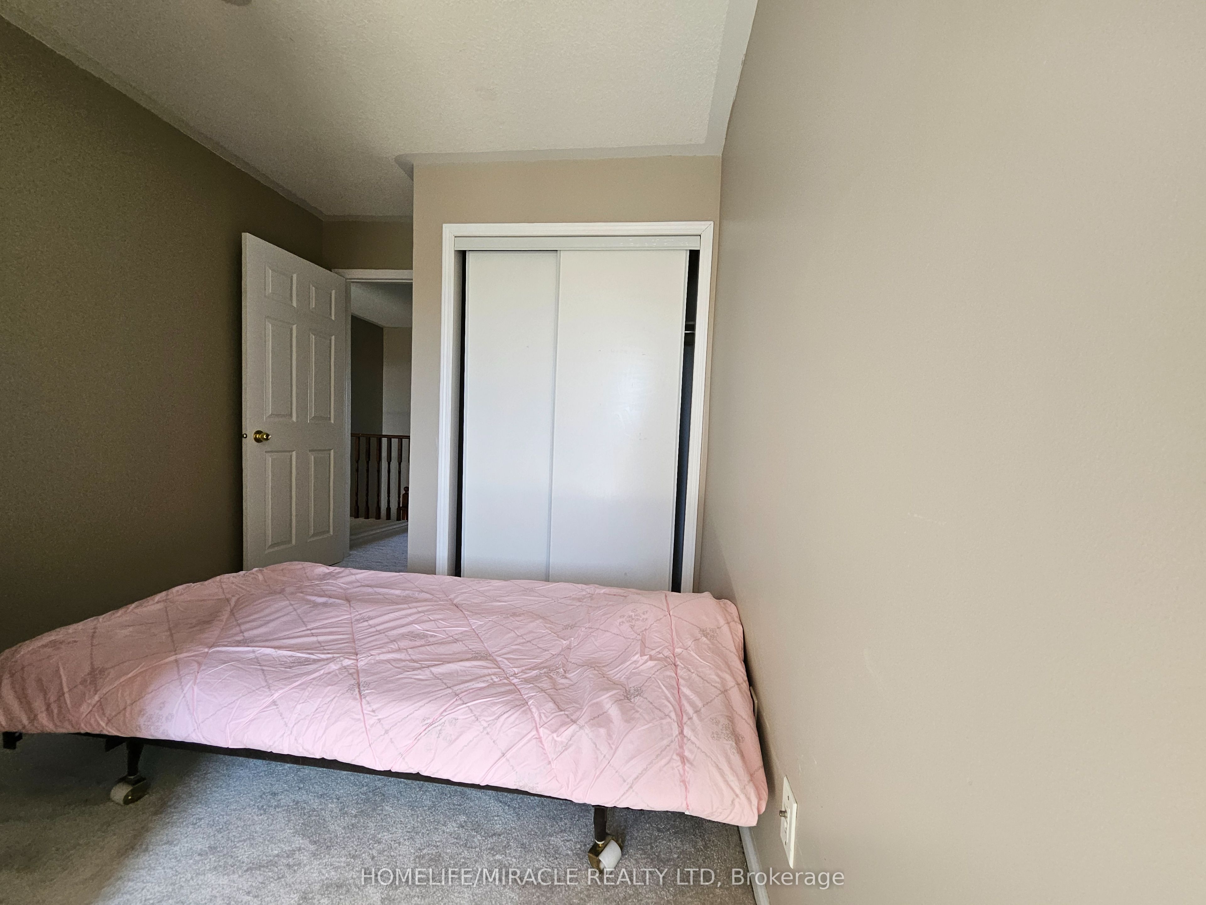 36 Stonewood Street Property Photo 21