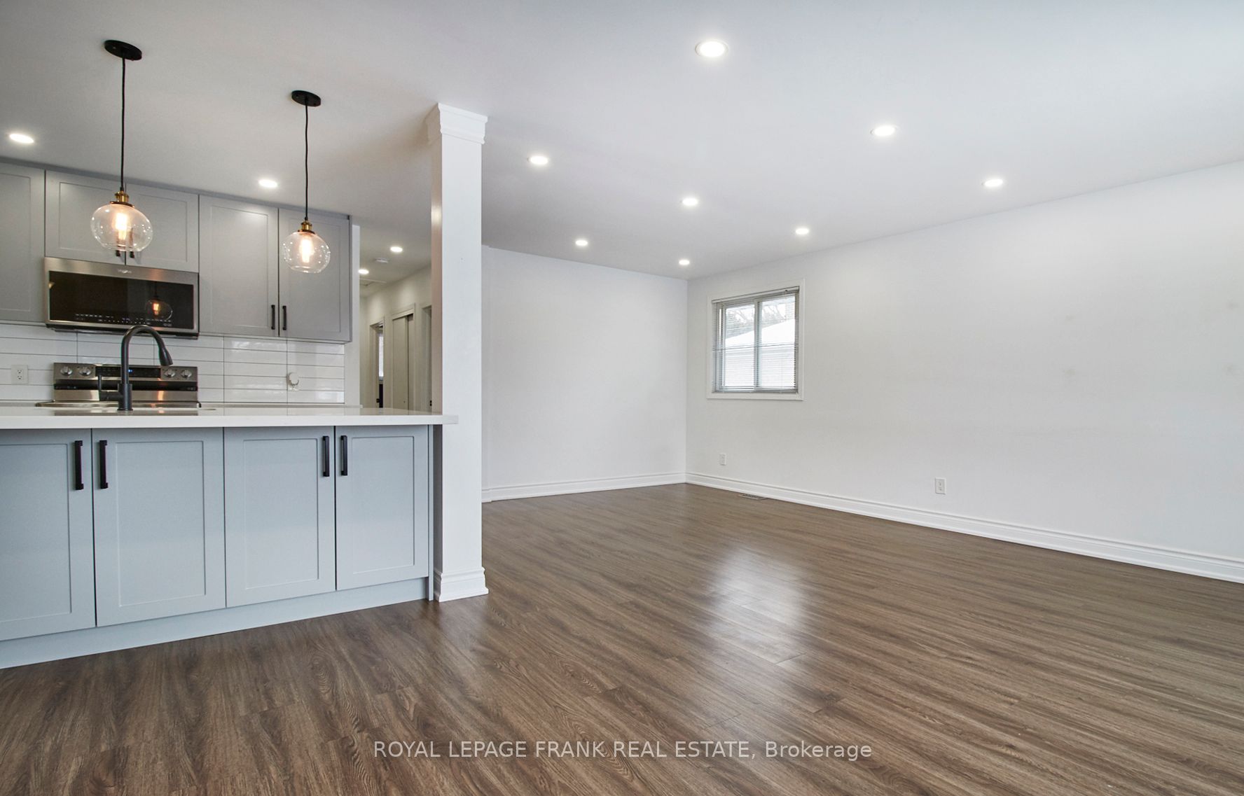 290 Nipigon Street Property Photo 6