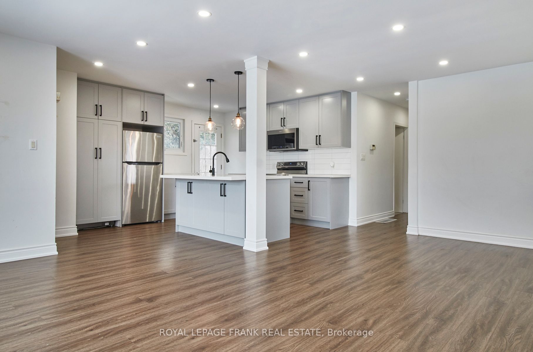 290 Nipigon Street Property Photo 7