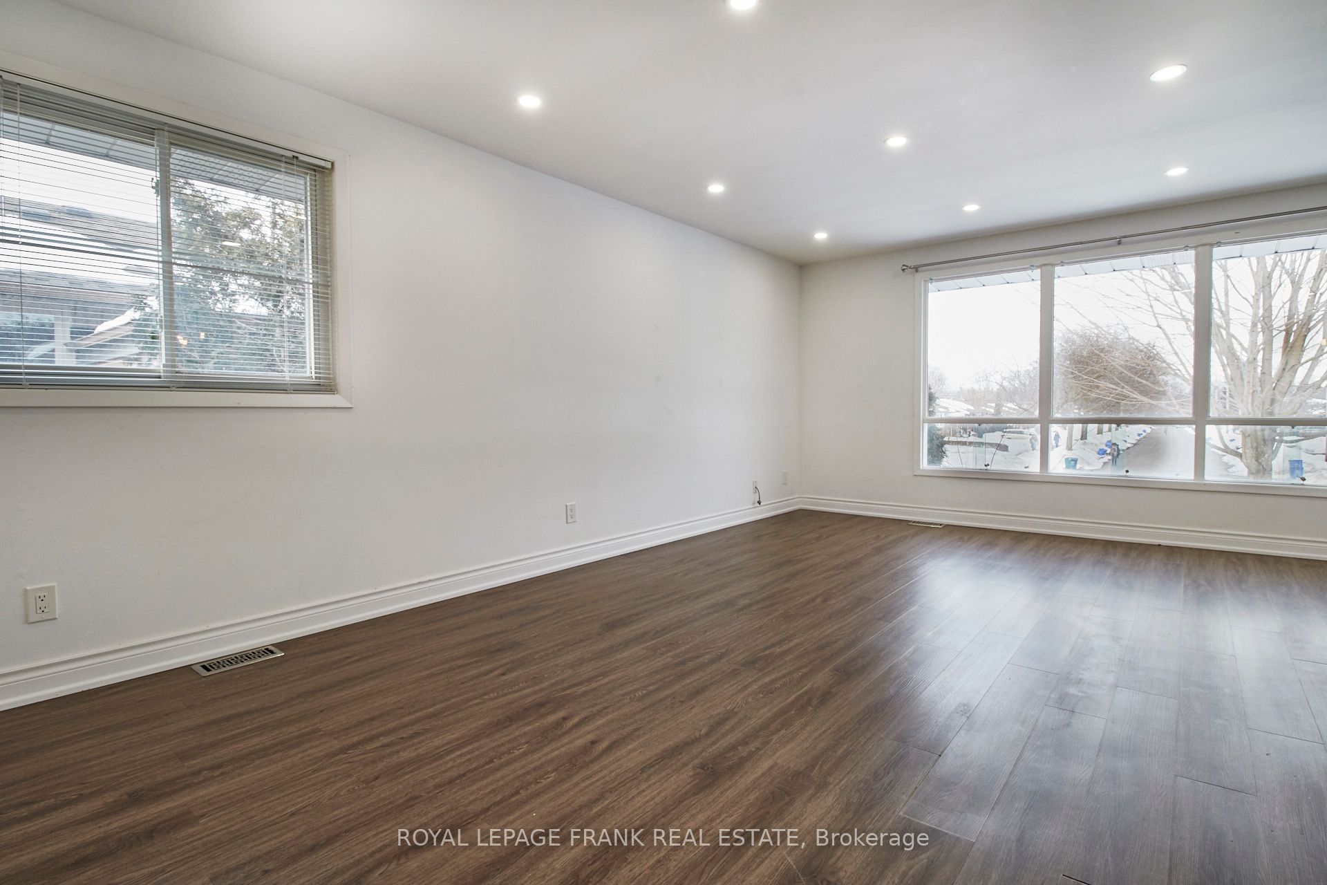 290 Nipigon Street Property Photo 12