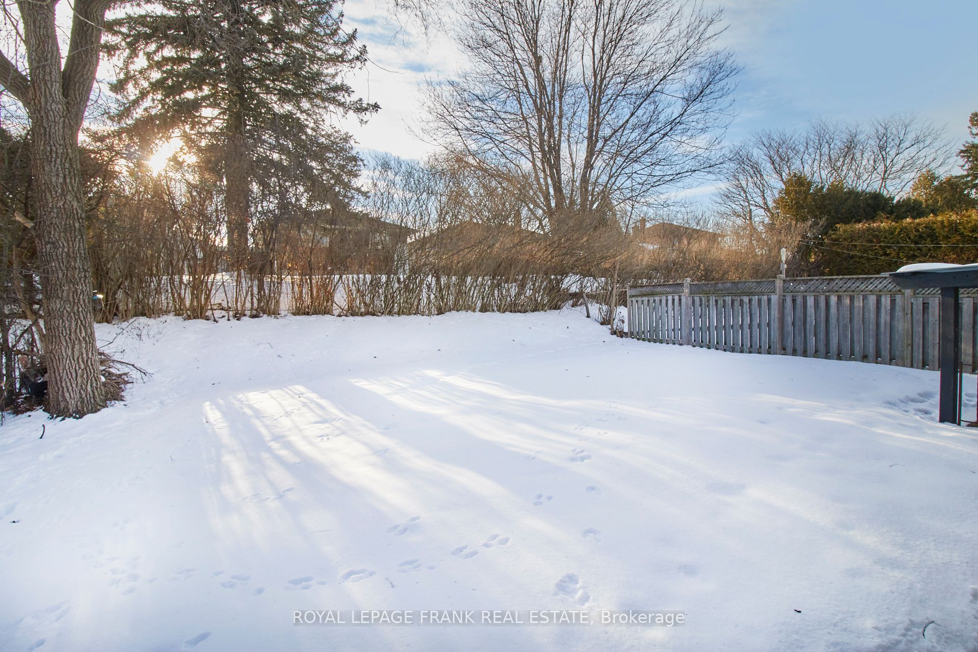 290 Nipigon Street Property Photo 33