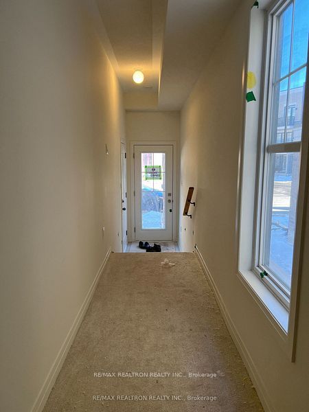 1467 Green Rd Property Photo
