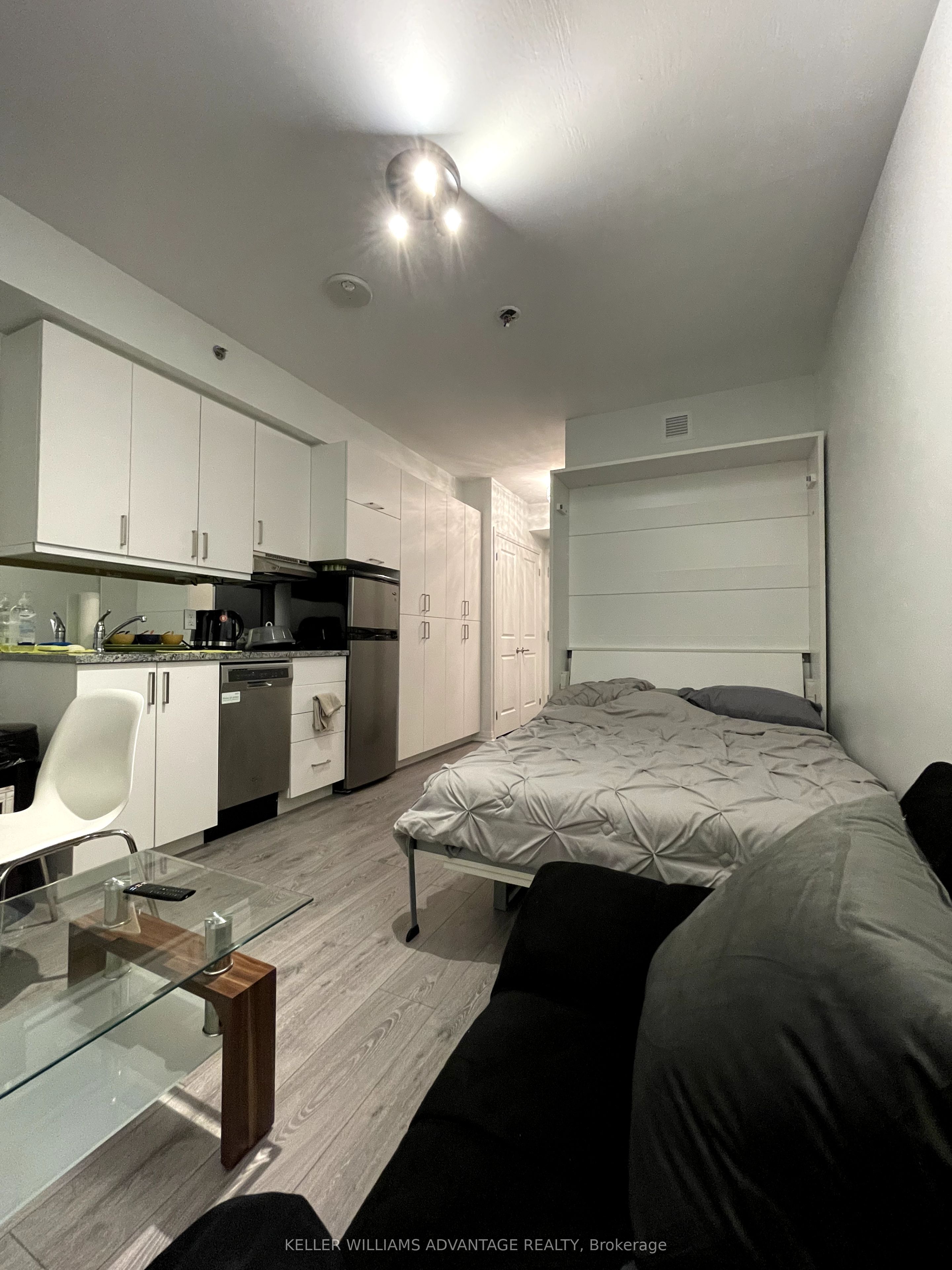 #329 - 1900 Simcoe Street Property Photo 5