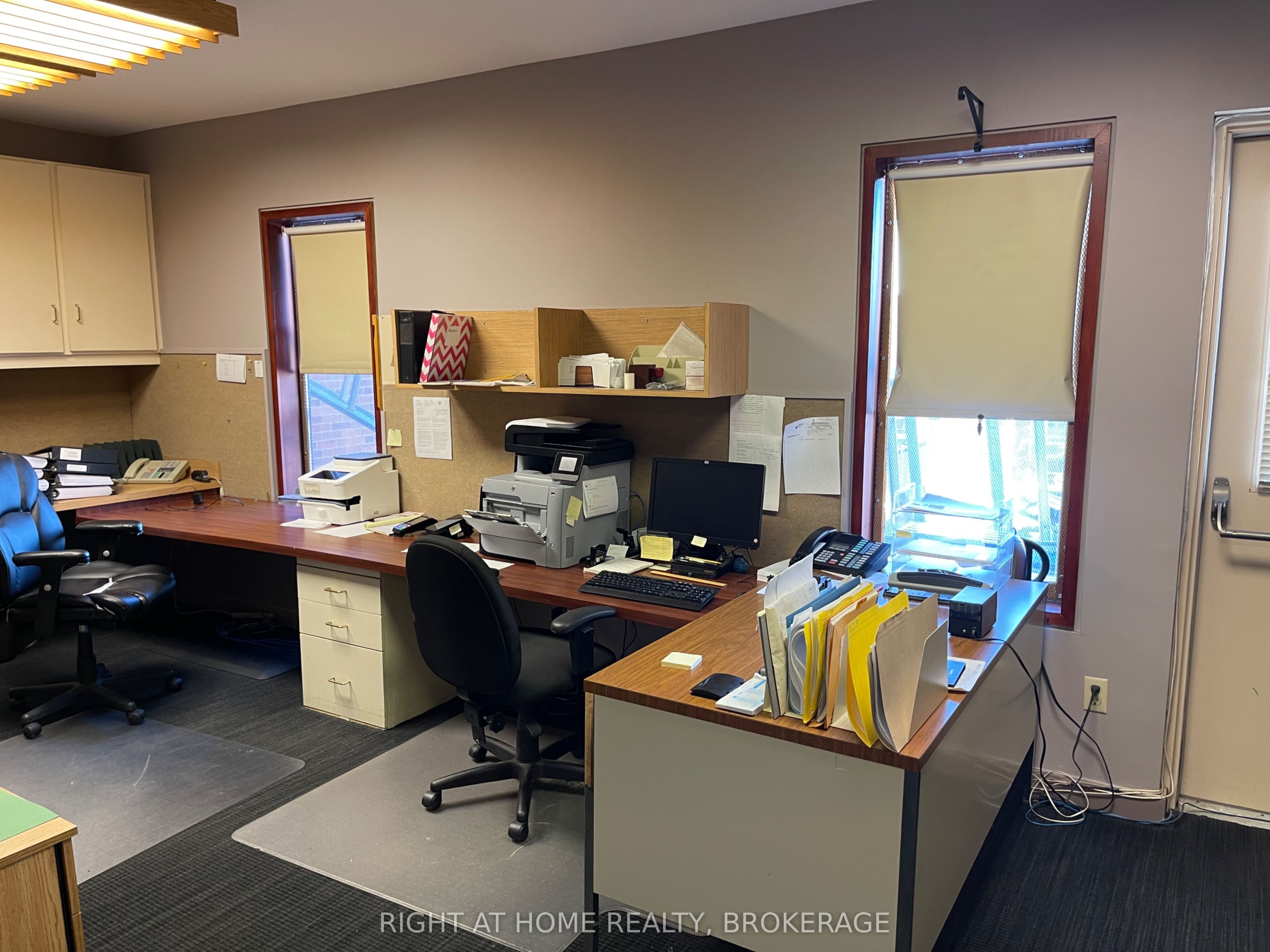 90 Simcoe Street Property Photo 14