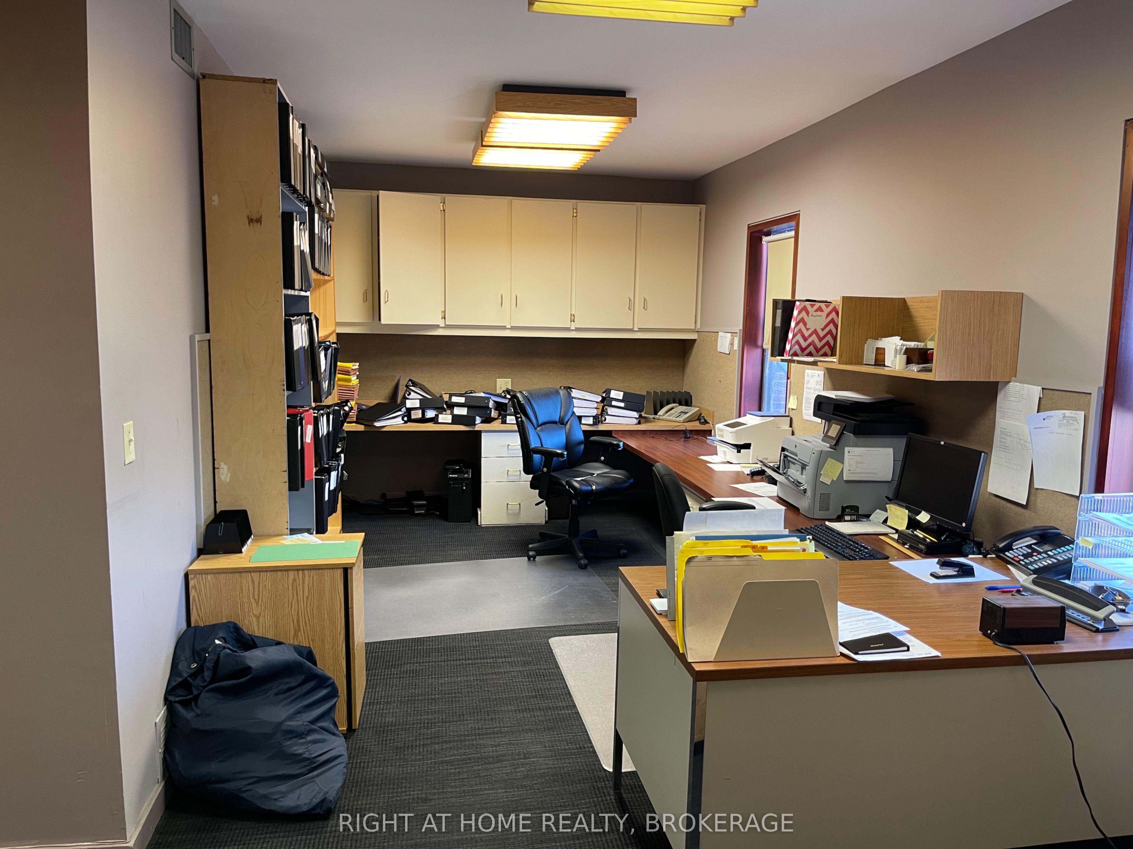 90 Simcoe Street Property Photo 15