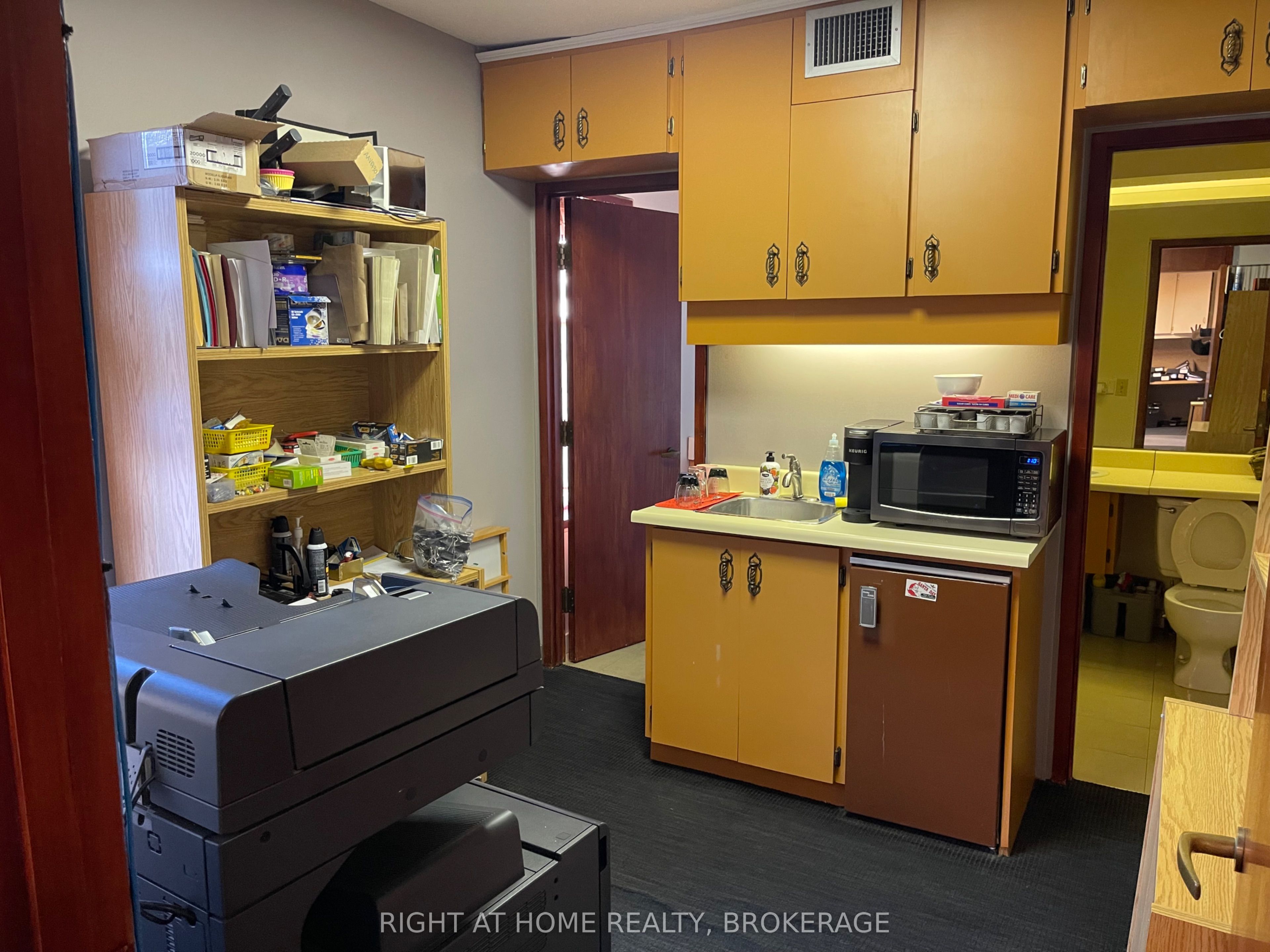 90 Simcoe Street Property Photo 16