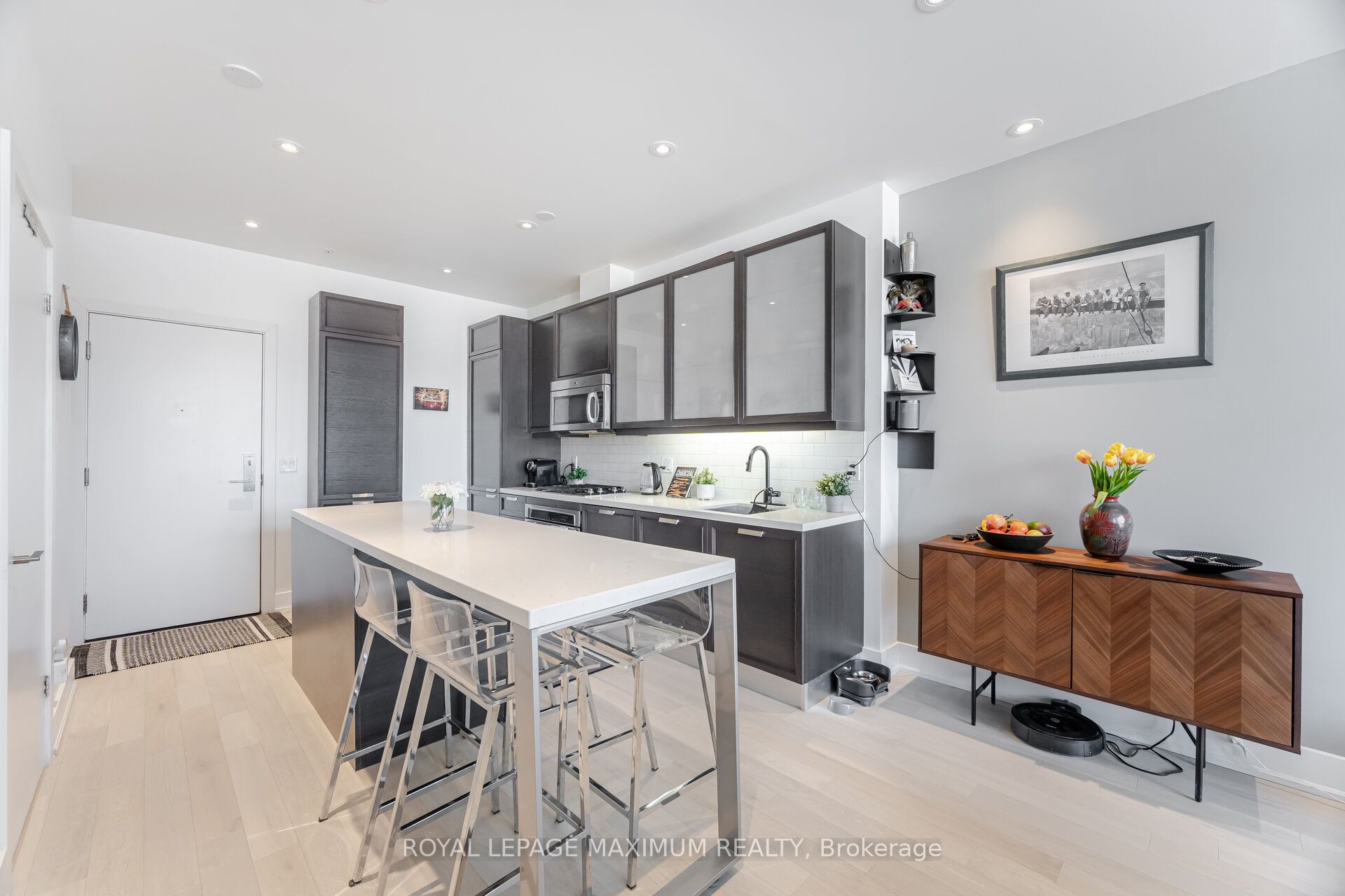 #315 - 66 Kippendavie Avenue Property Photo 12