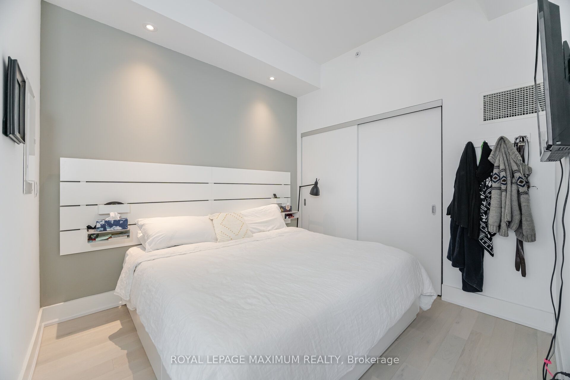 #315 - 66 Kippendavie Avenue Property Photo 22