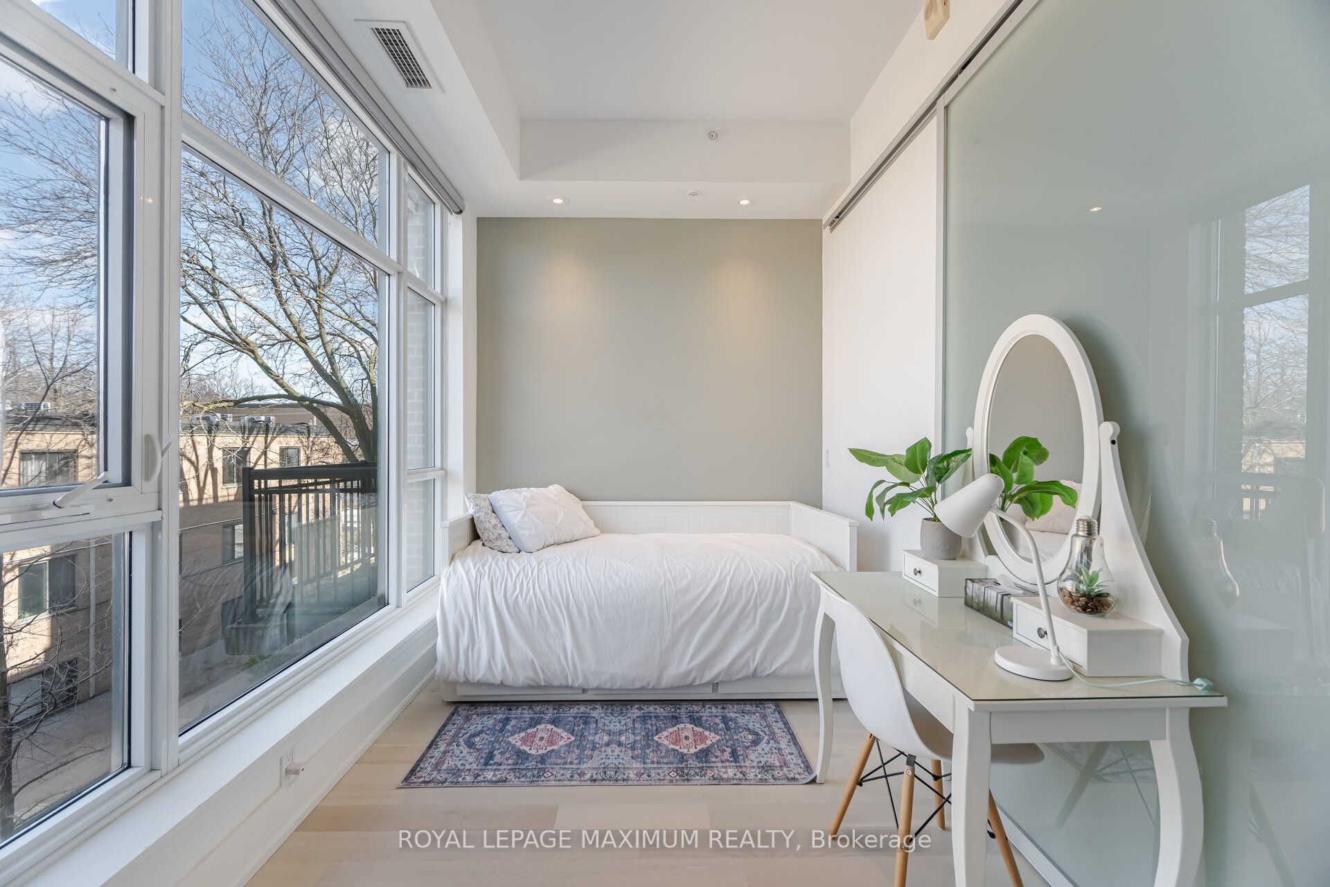 #315 - 66 Kippendavie Avenue Property Photo 24