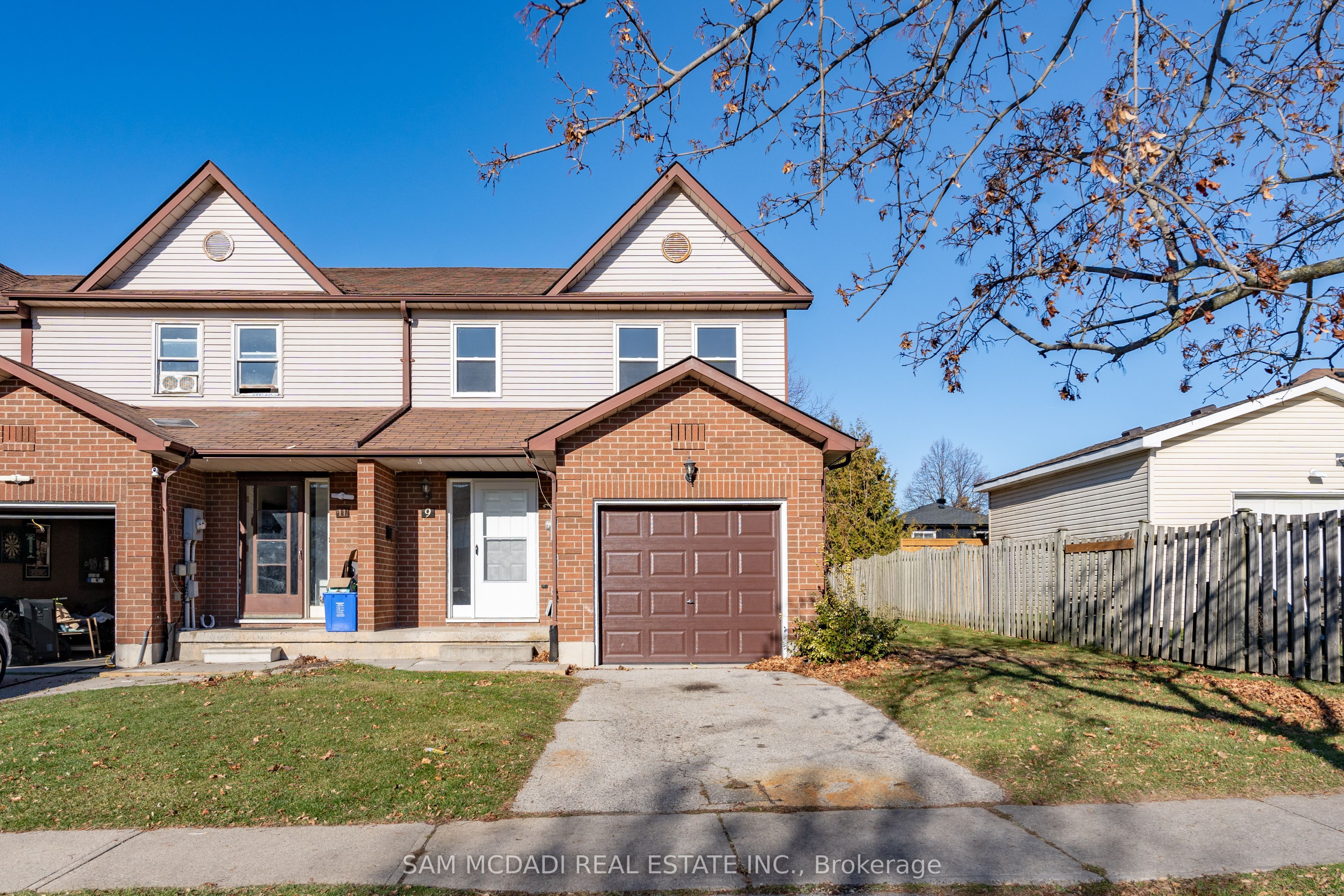 9 Birchfield Dr Property Photo