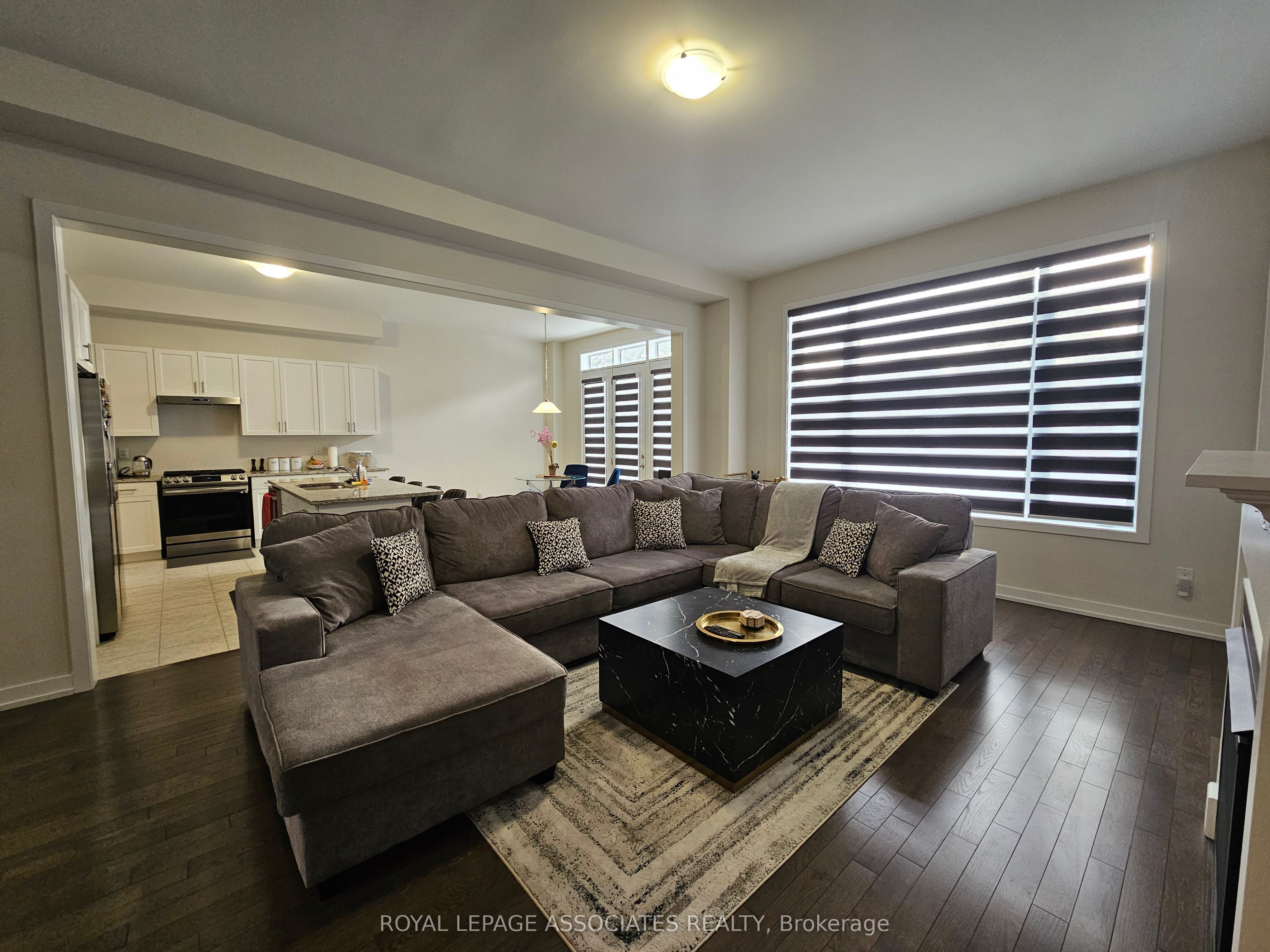 #35 - 400 Finch Avenue Property Photo 8