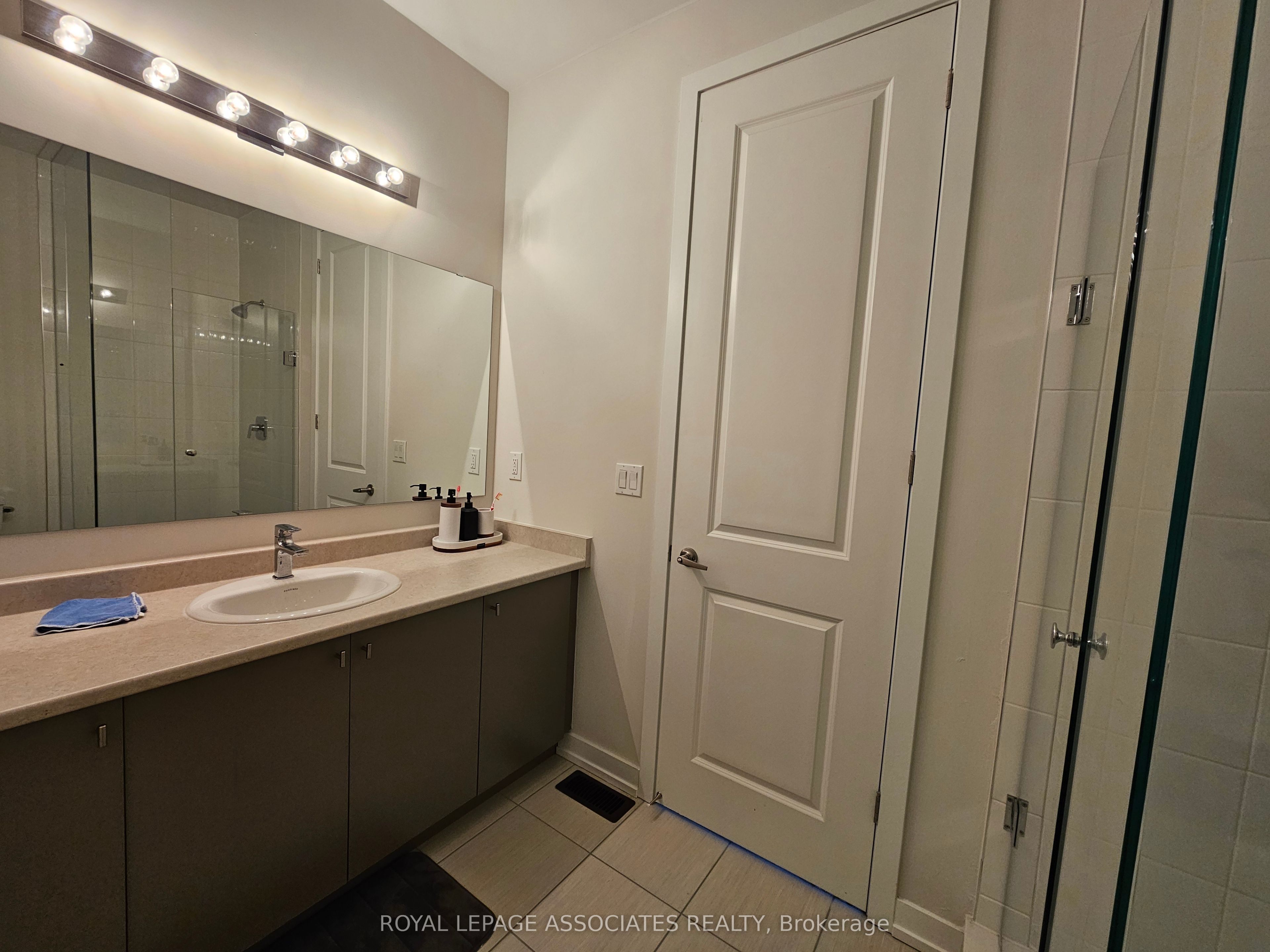 #35 - 400 Finch Avenue Property Photo 18